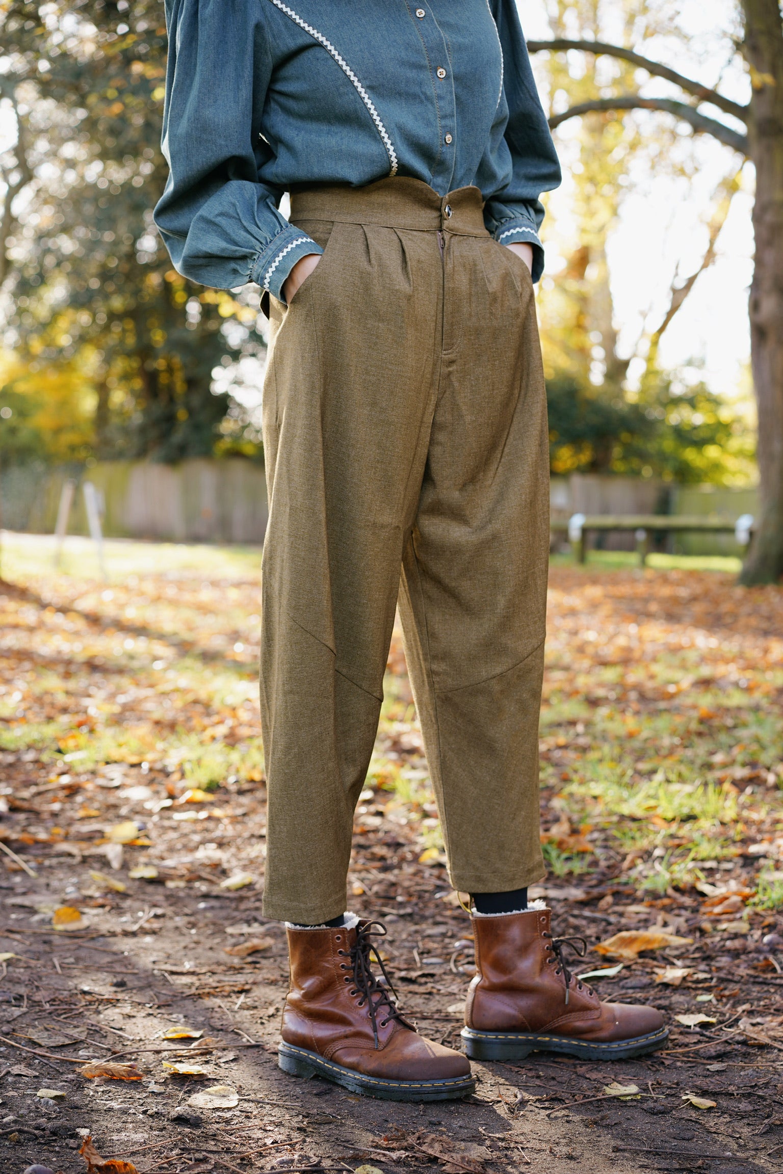 Flower Bud Trousers (Toffee)