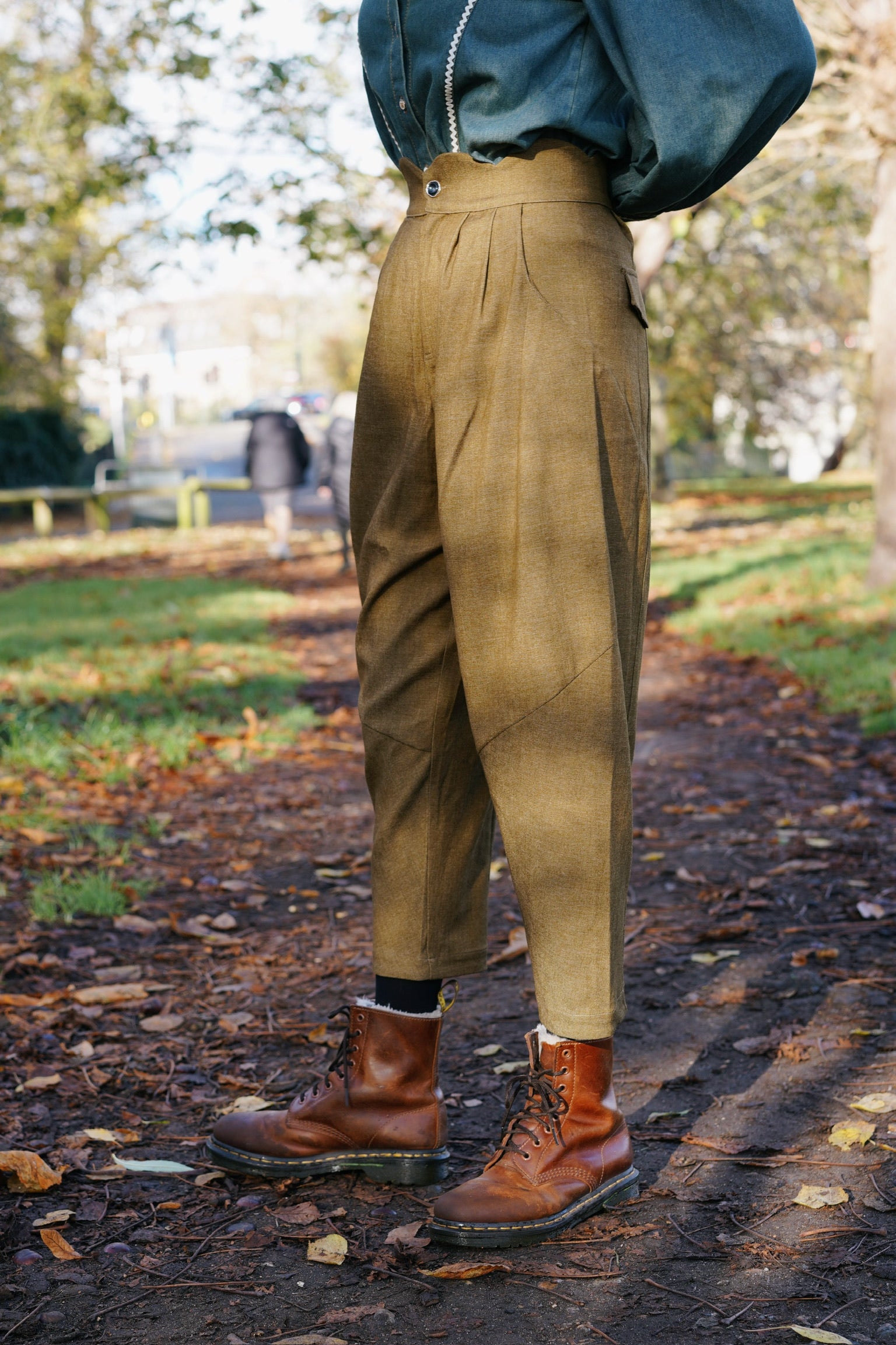 Flower Bud Trousers (Toffee)