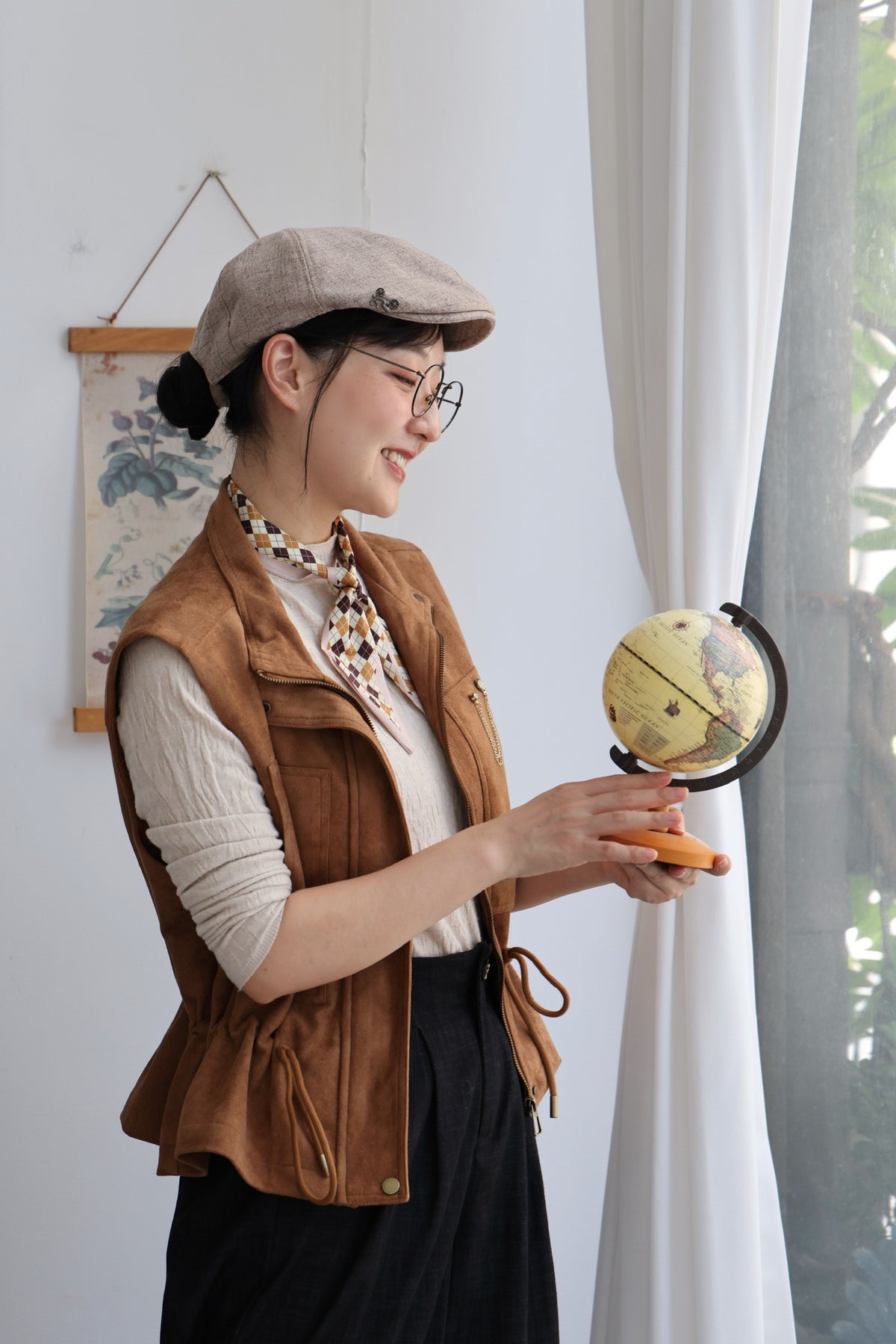 Explorer Faux-Suede Vest (Camel)
