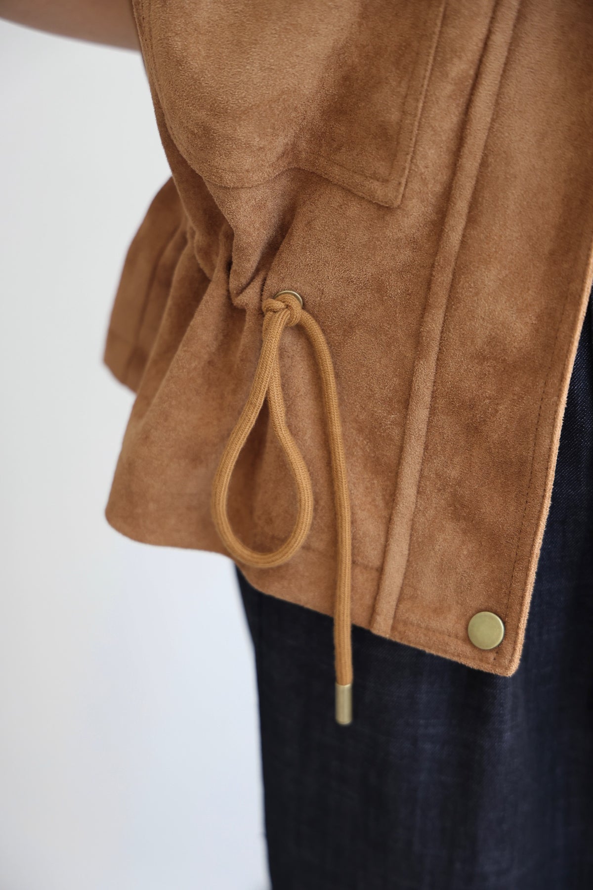 Explorer Faux-Suede Vest (Camel)