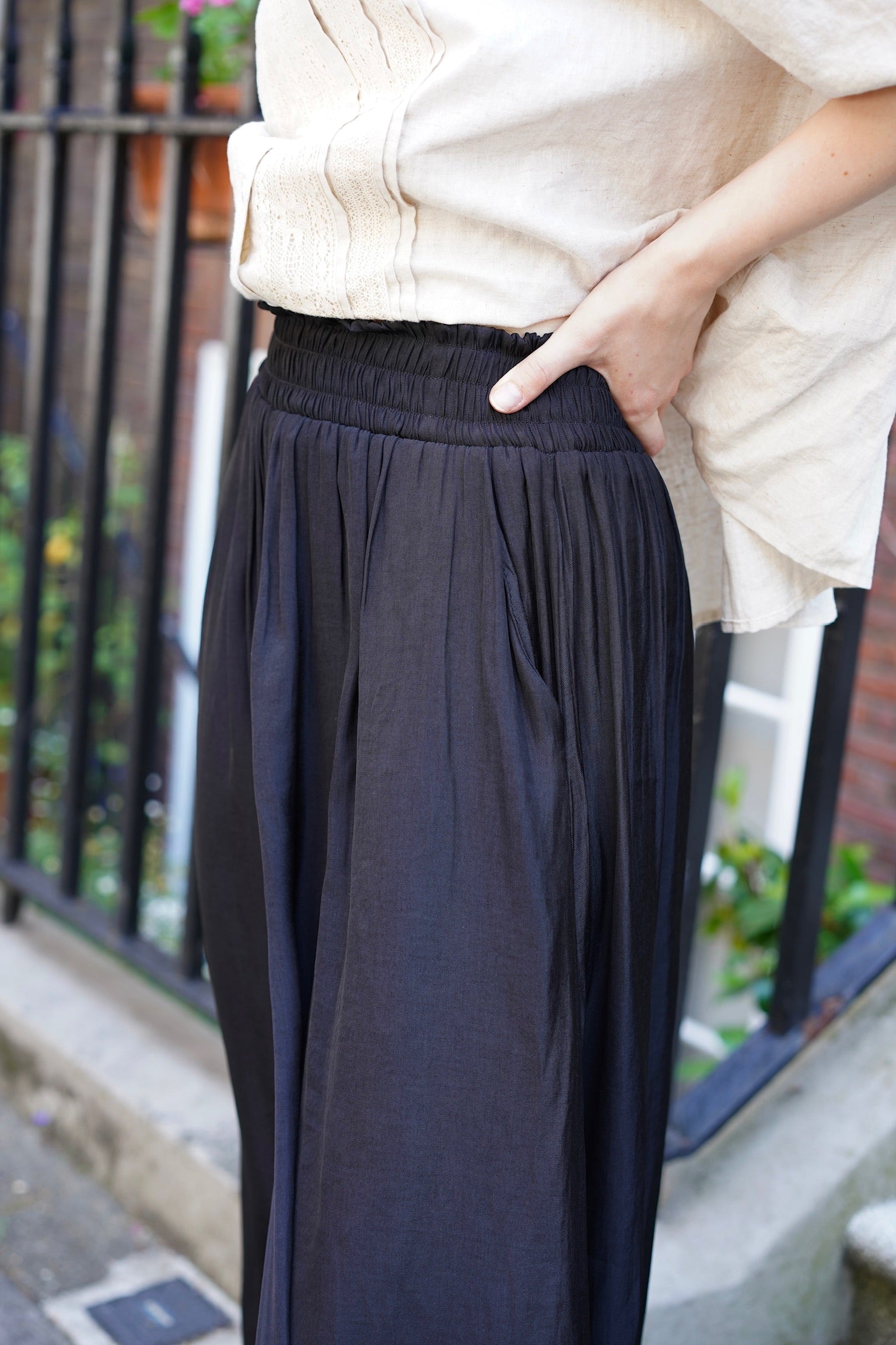 Floaty Palazzo Trousers (Ink Black)