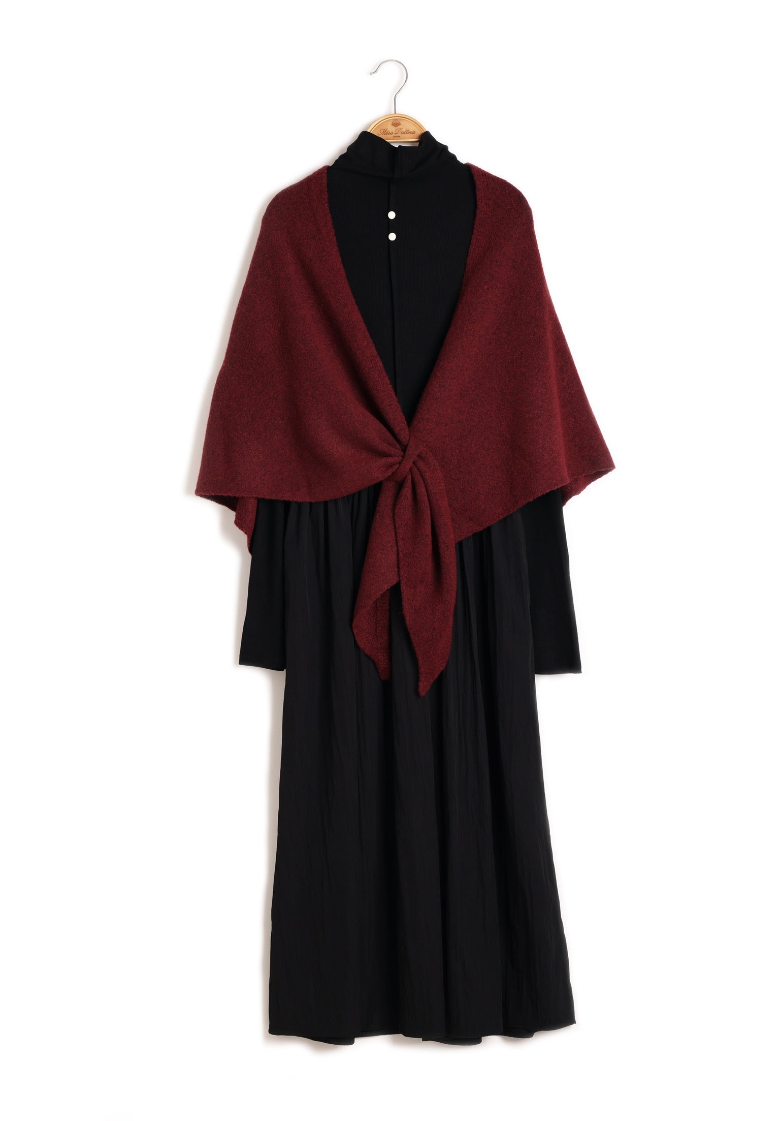 FolkloreKnitShawl_Rouge_2_201c258d-5e1e-4ff7-8875-7034a11aa87d.jpg