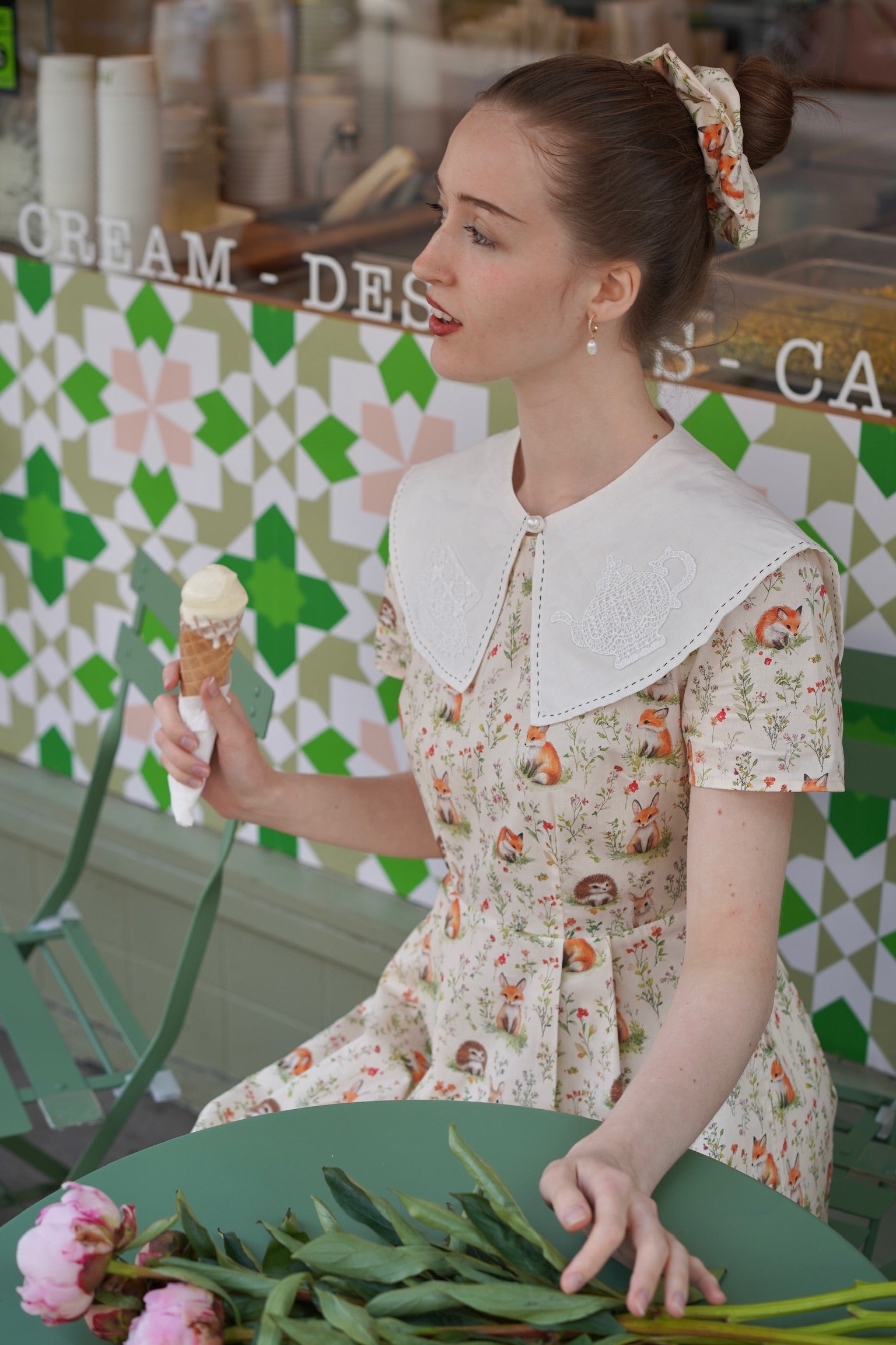 Heirloom Teatime Collar