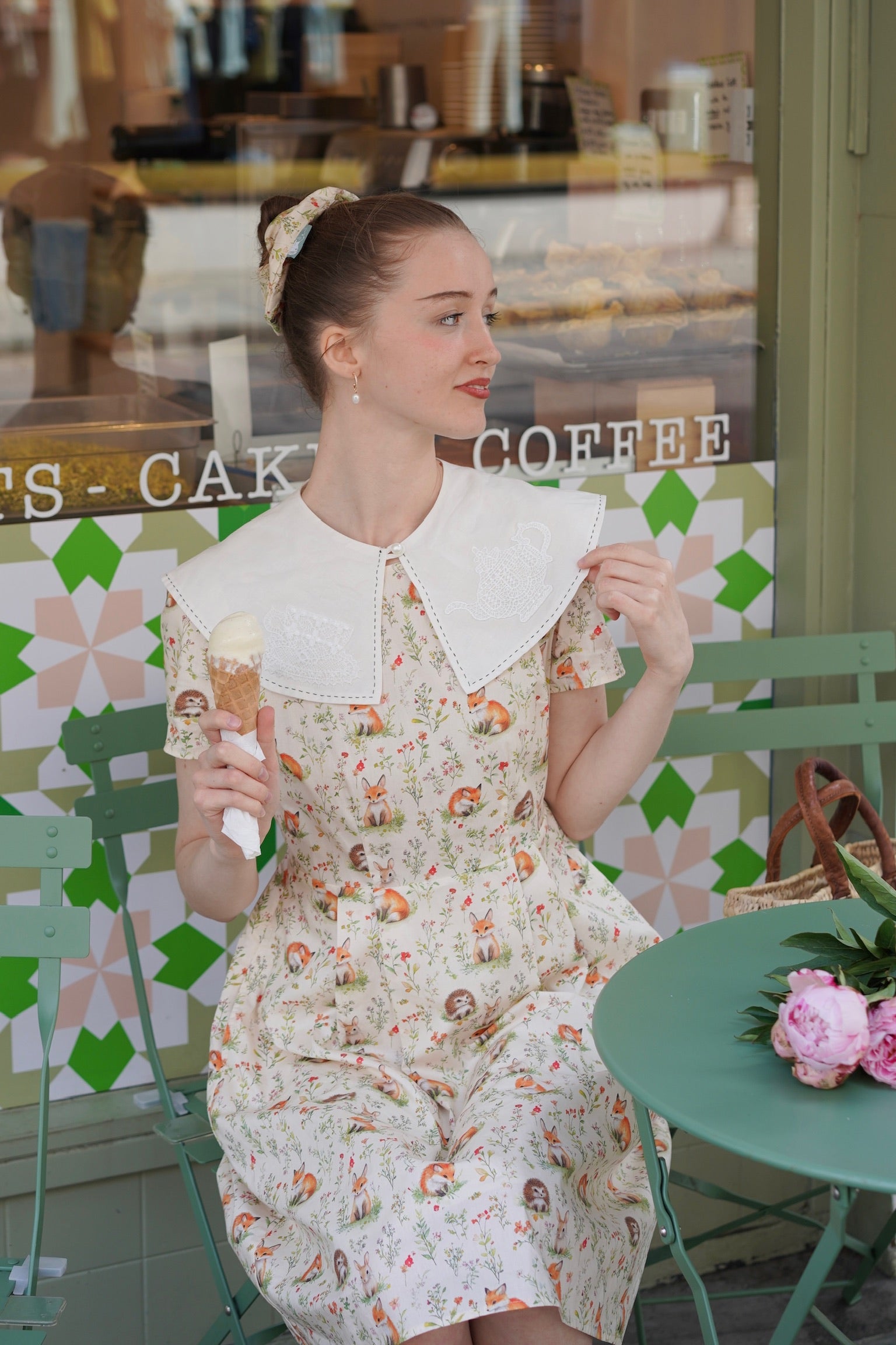 Heirloom Teatime Collar