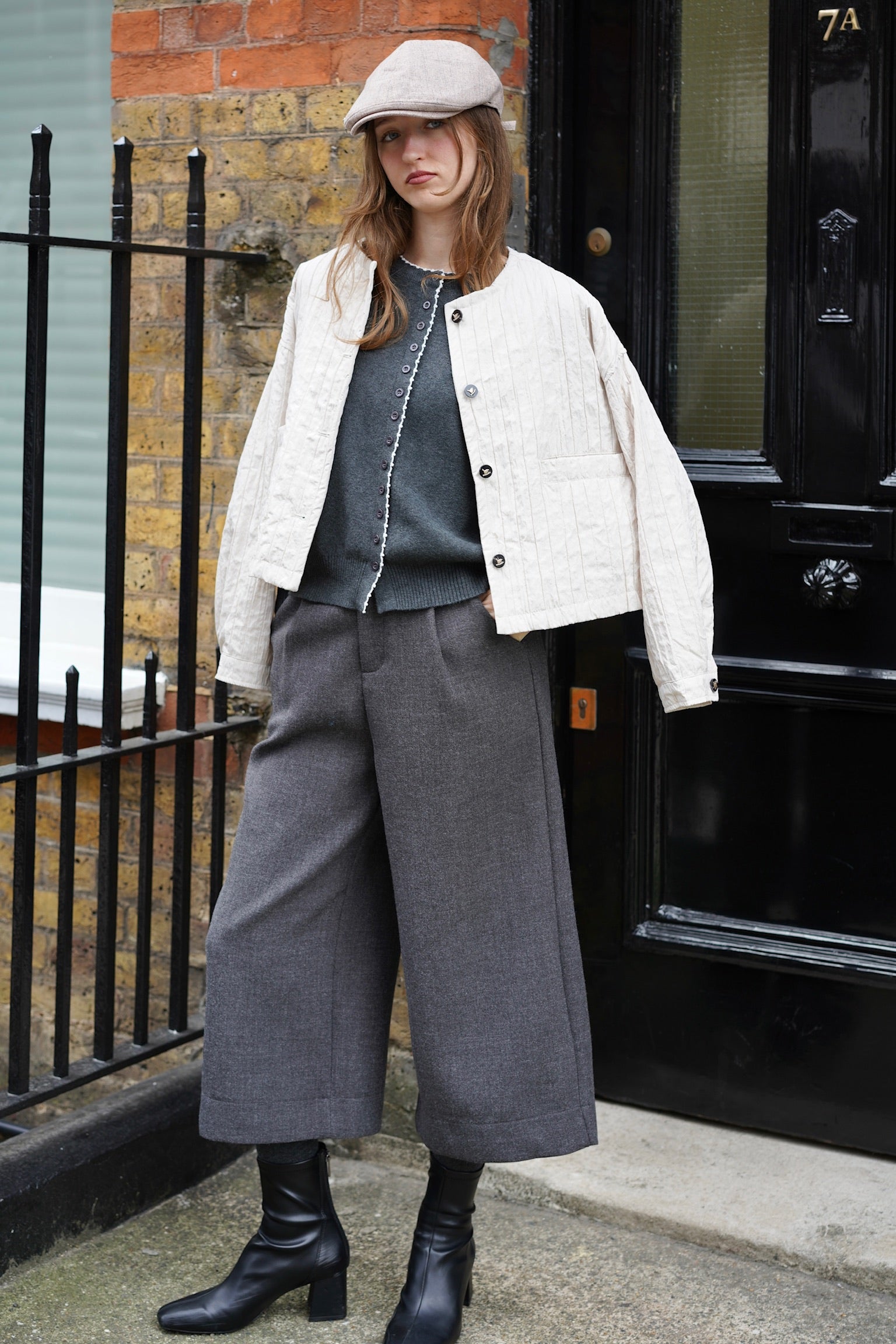 Whisker Cat Contrast Edge Cardigan (Grey)