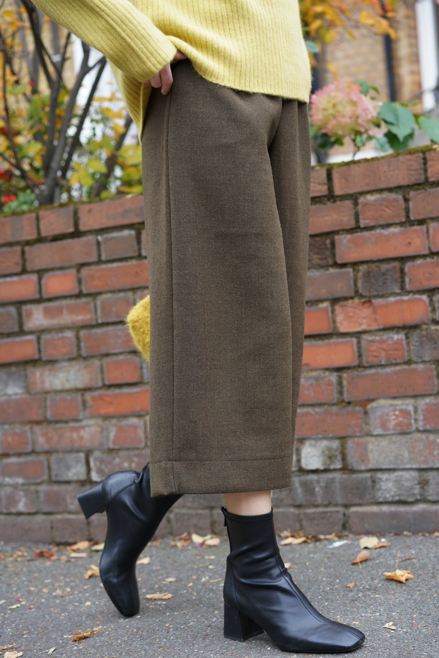Her Gentleman Culottes (Woods）
