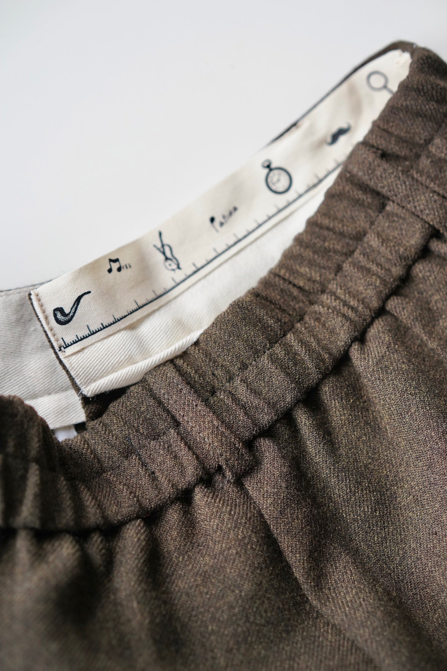 Her Gentleman Culottes (Woods）