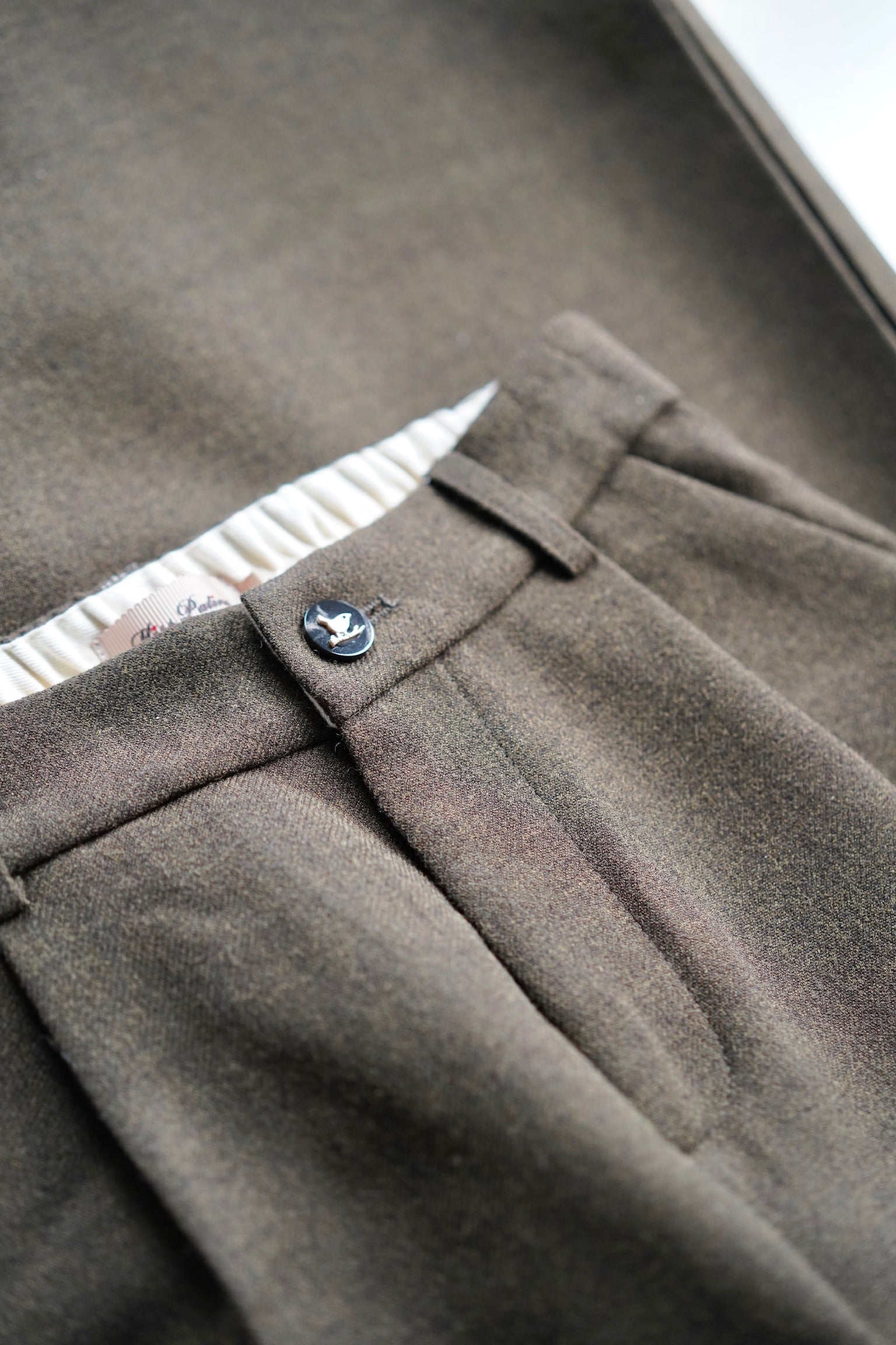 Her Gentleman Culottes (Woods）