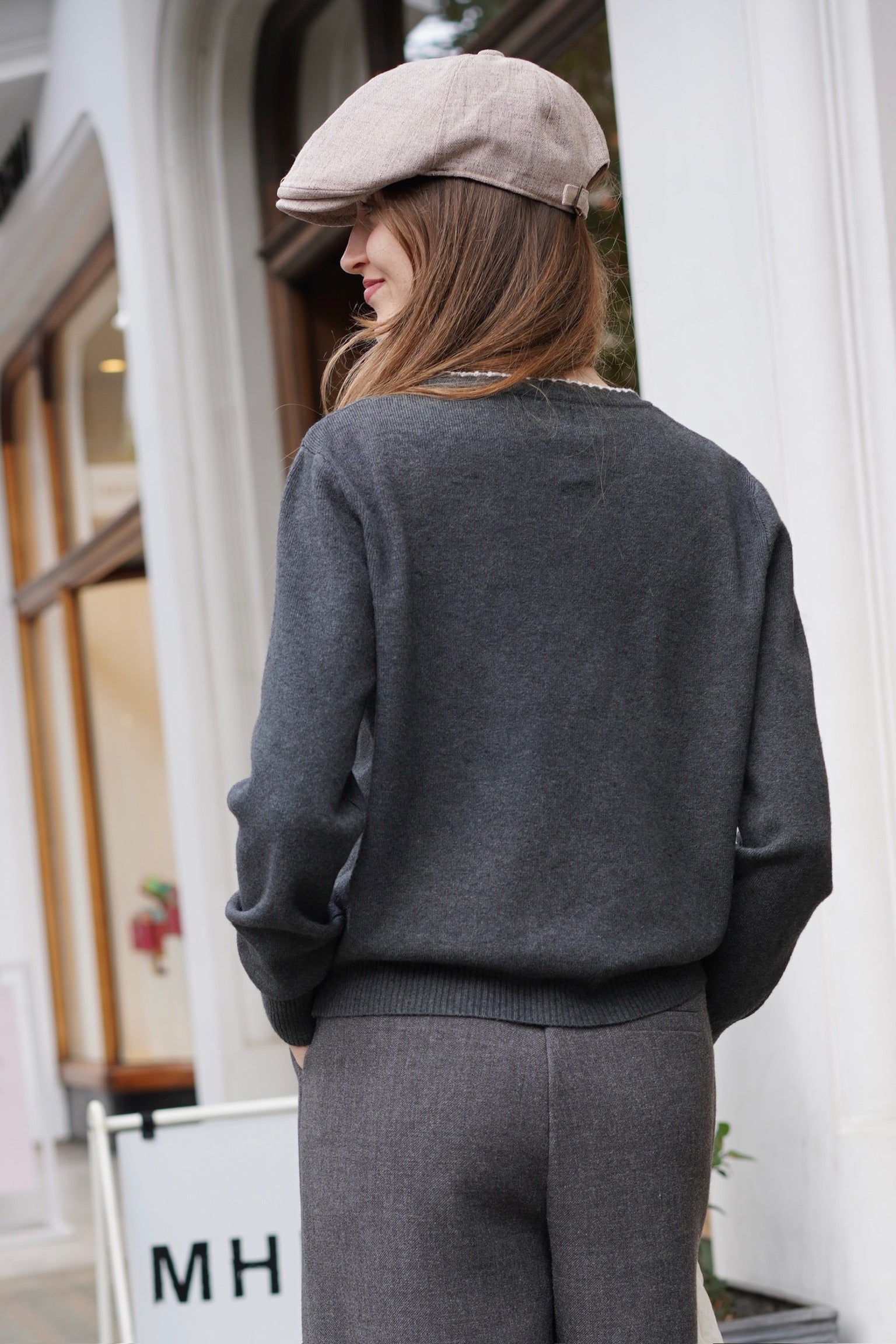 Whisker Cat Contrast Edge Cardigan (Grey)