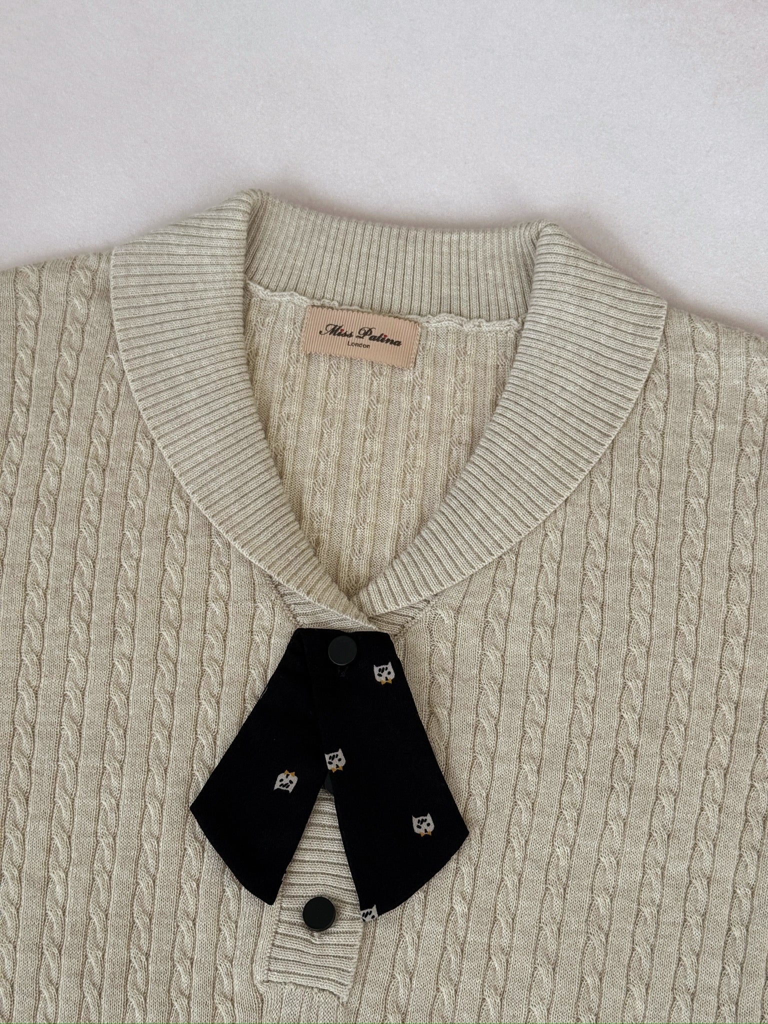Heritage Bow Cable Knit (Oatmeal)