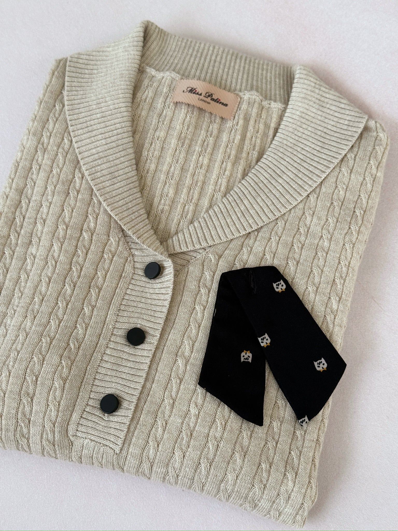 Heritage Bow Cable Knit (Oatmeal)