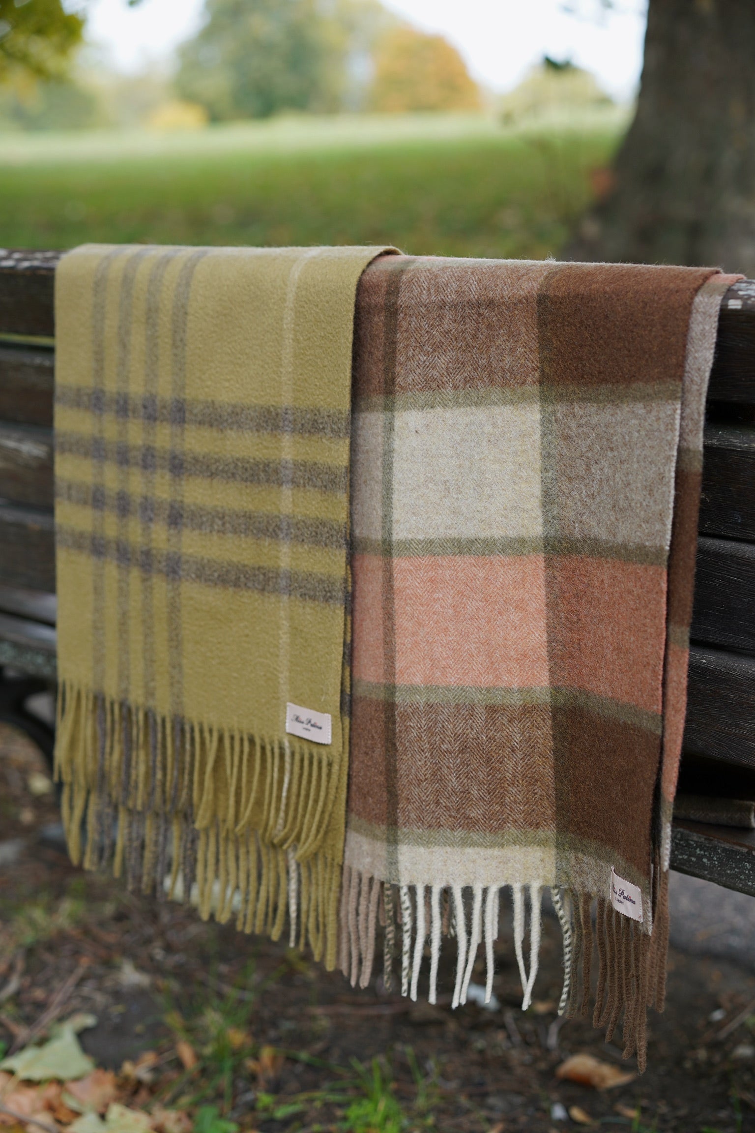 Highland Poet Wool Scarf (Olive)