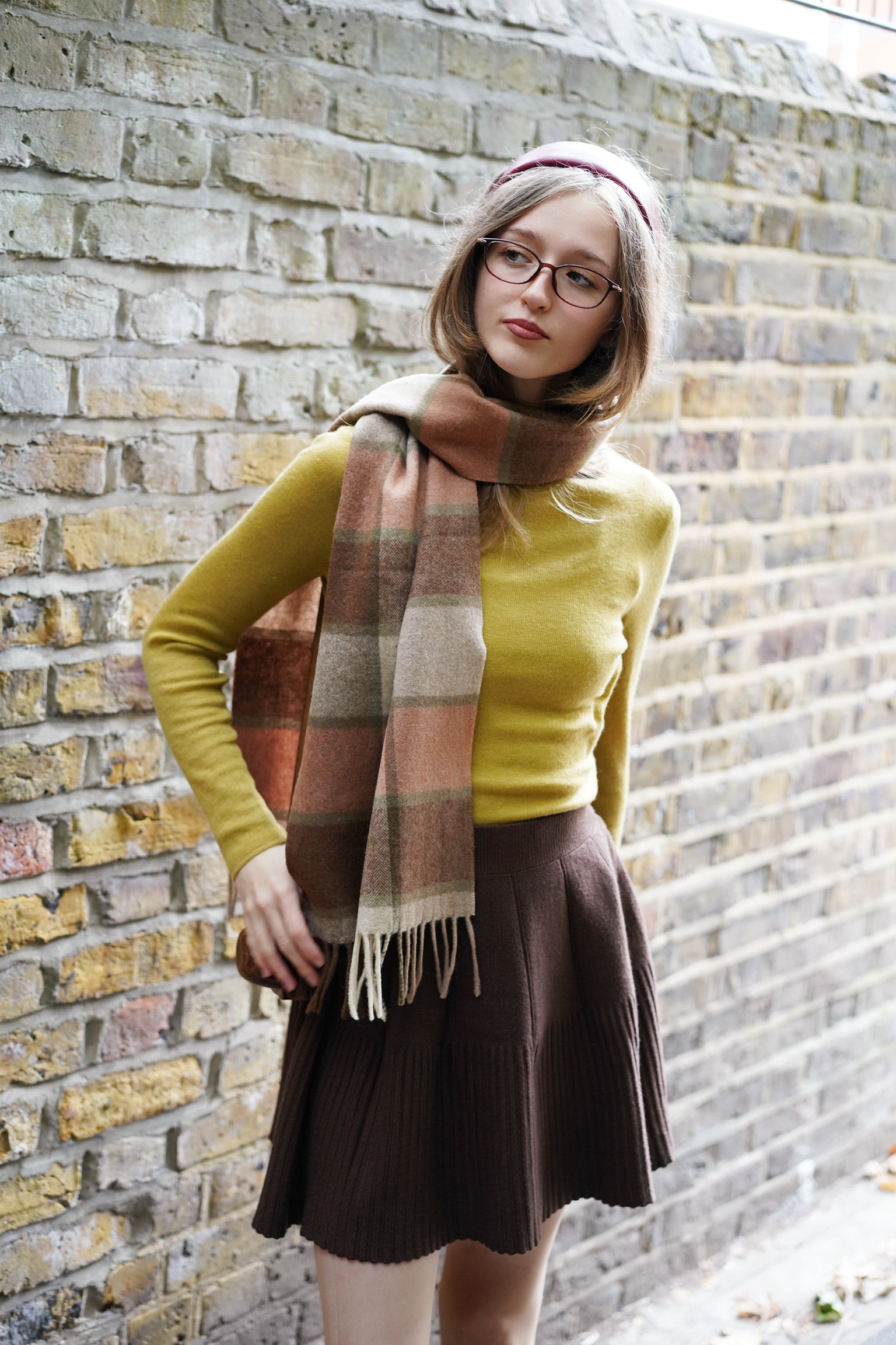 Highland Poet Wool Scarf (Rosewood)