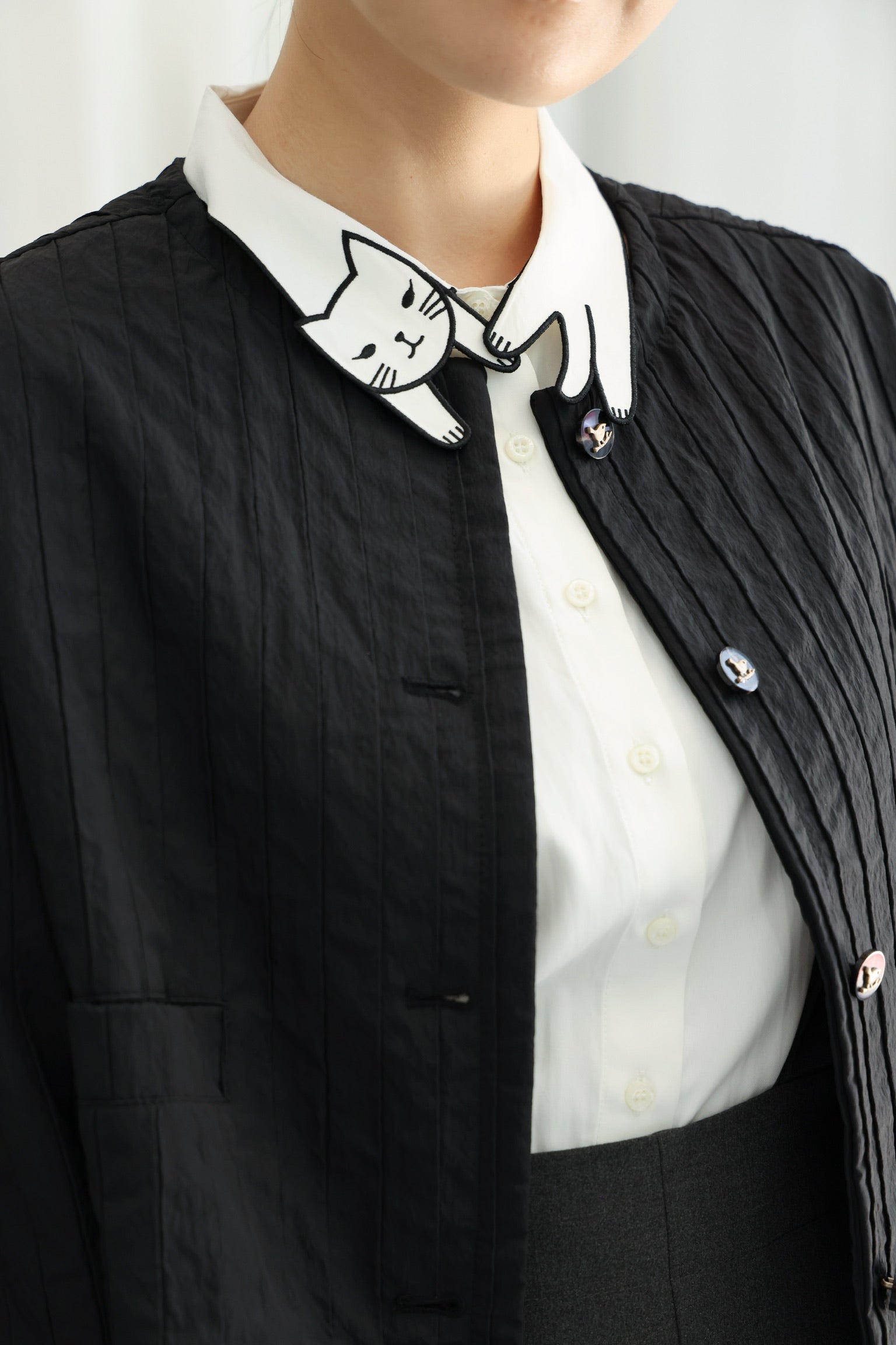 Holloway Bat Wing Cropped Jacket (Shadow Black)