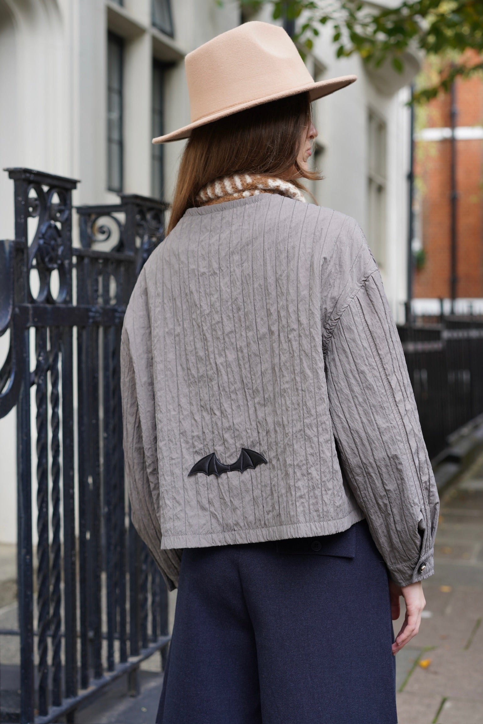 HollowayBatWingCroppedJacket_TaupeGrey_16.jpg