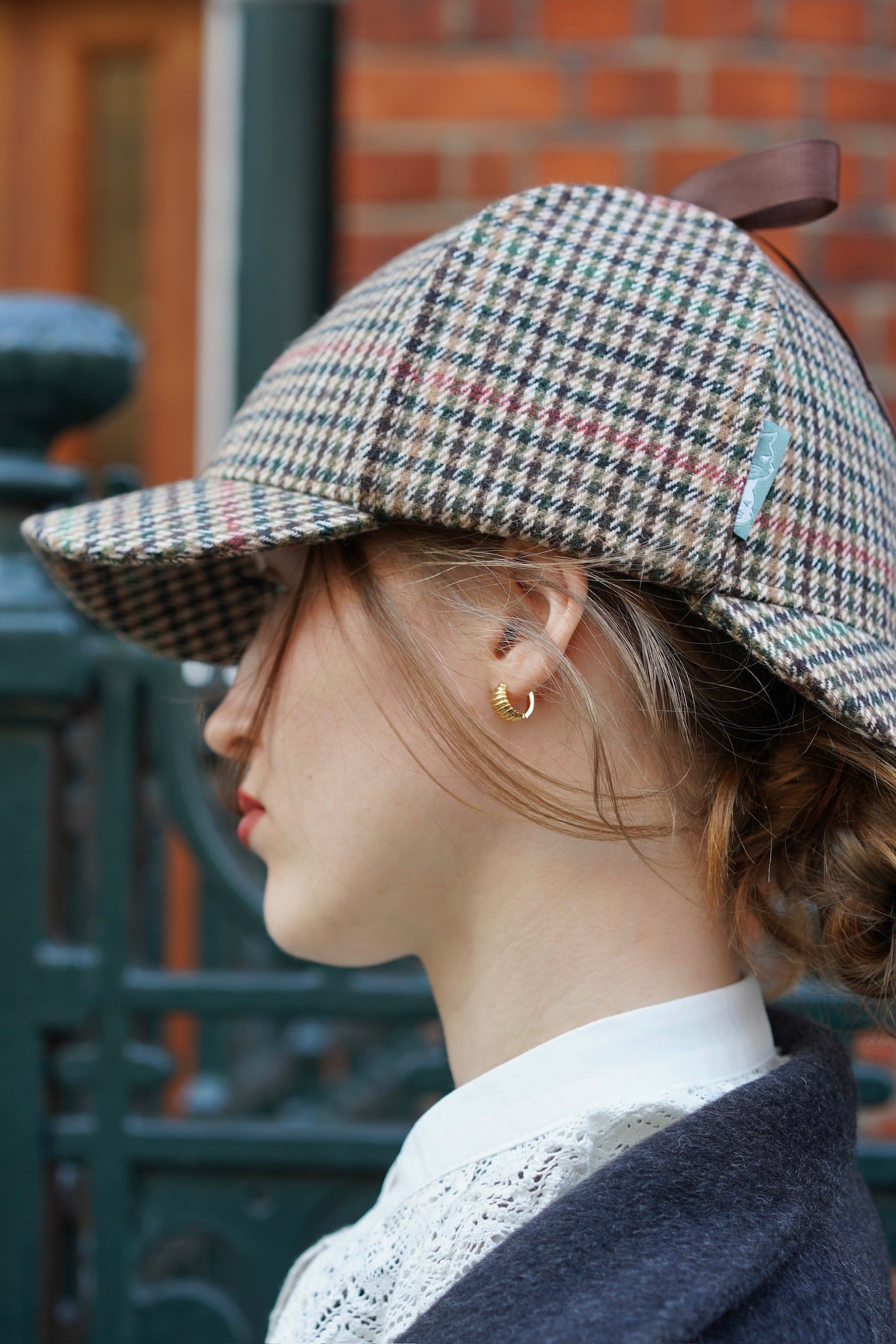 Holmesian Tweed Detective Cap