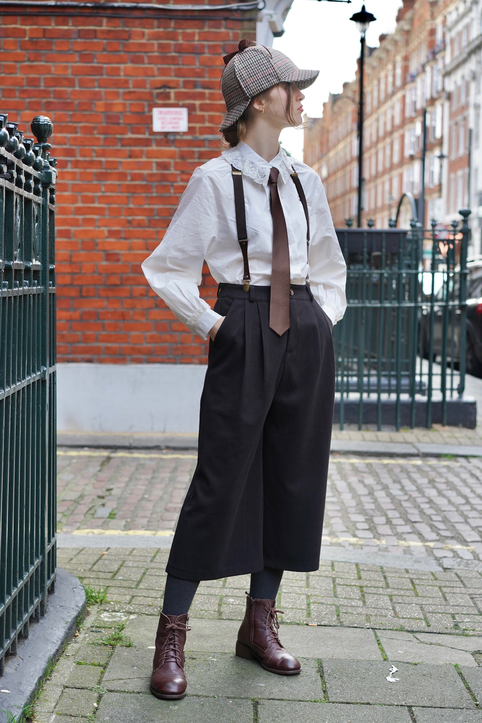 Holmesian Winter Barrel Culotte Black