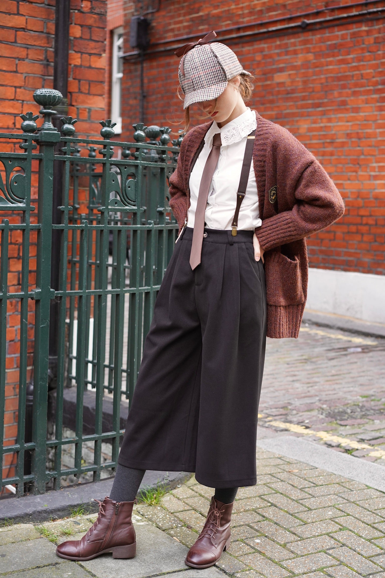 Holmesian Winter Barrel Culotte Black