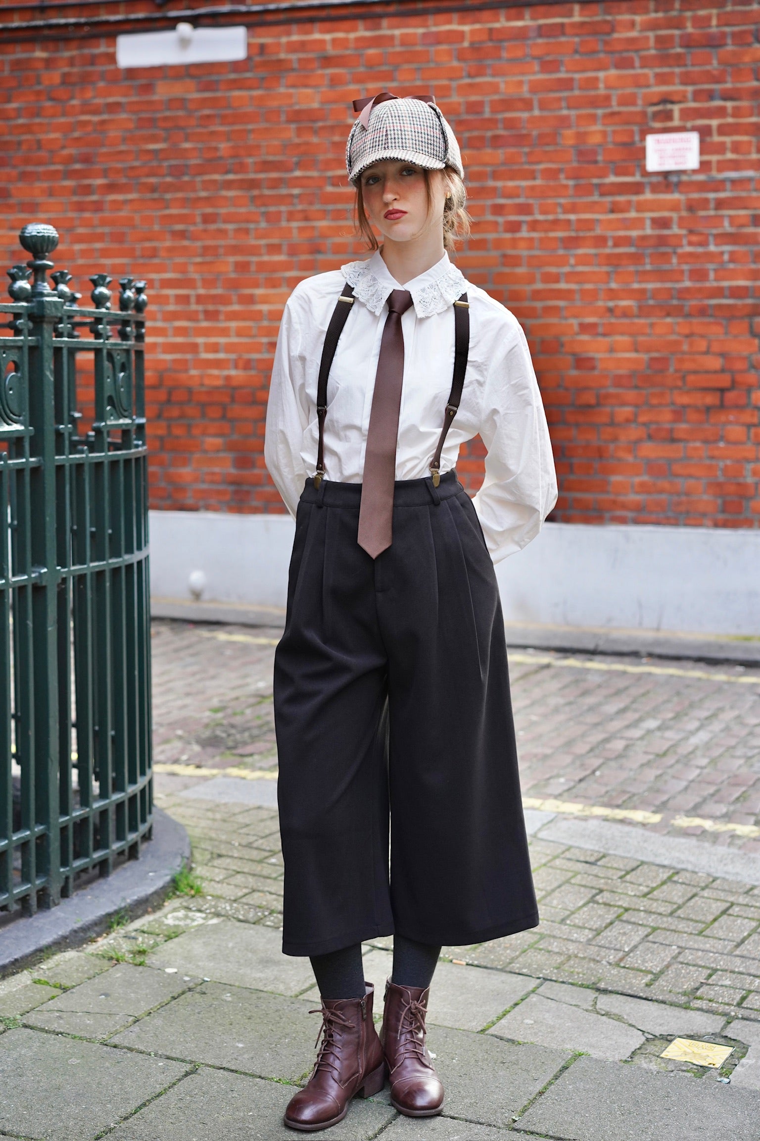 Holmesian Winter Barrel Culotte Black