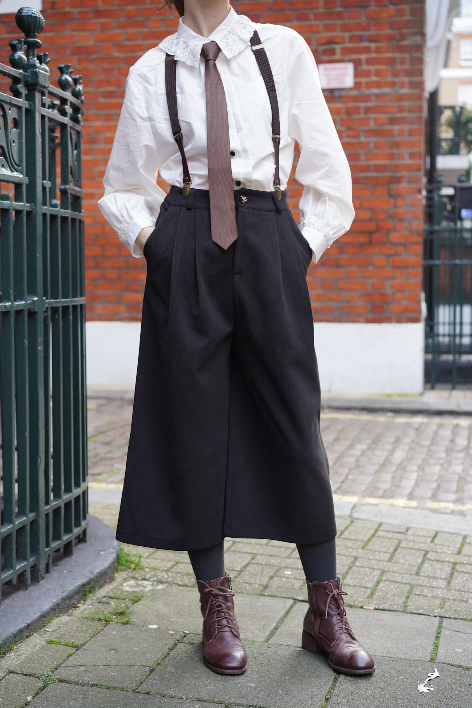 Holmesian Winter Barrel Culotte Black