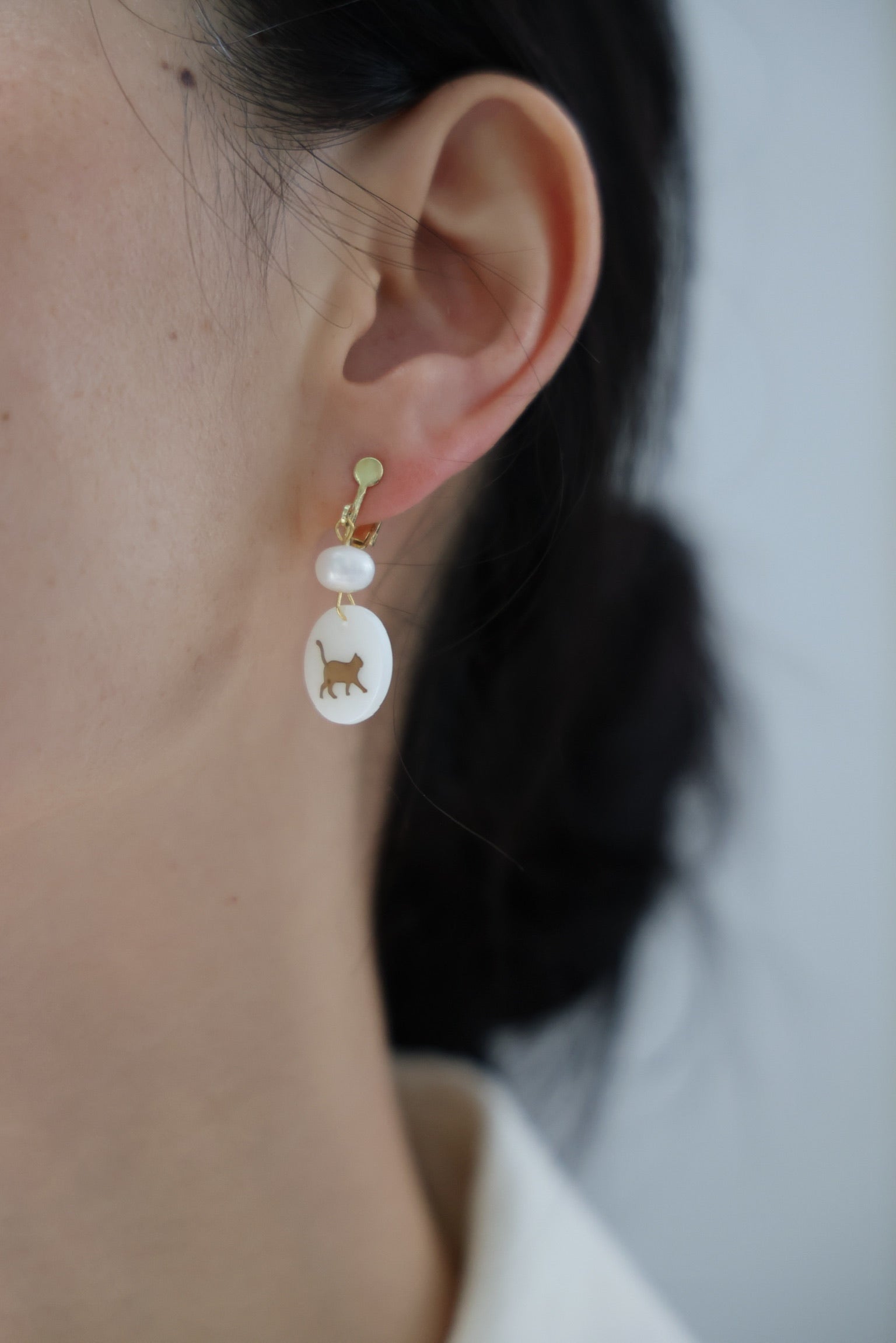 Kitty Silhouette Mother-of-Pearl Earrings