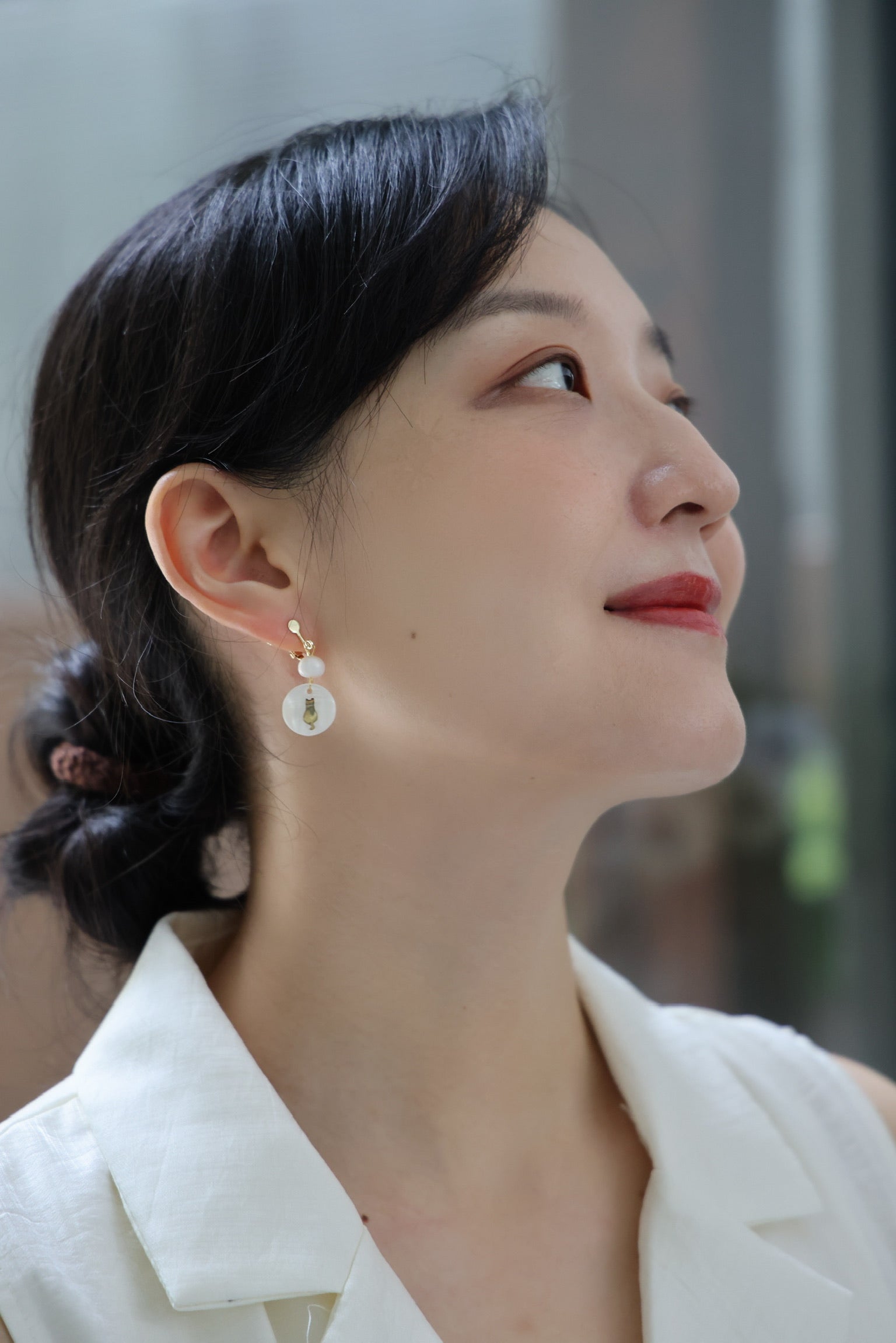 Kitty Silhouette Mother-of-Pearl Earrings