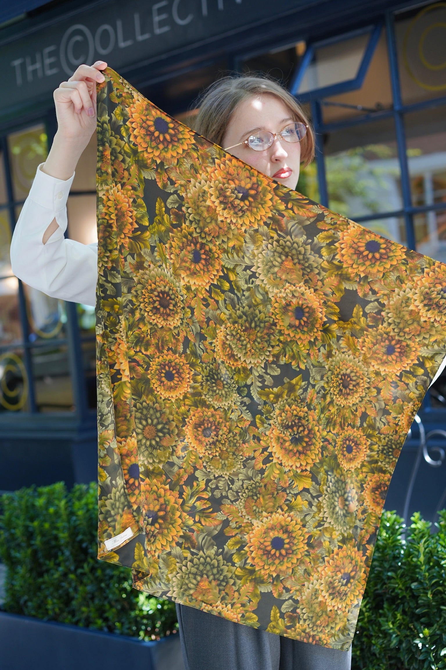 ImperialBloomScarf0.jpg