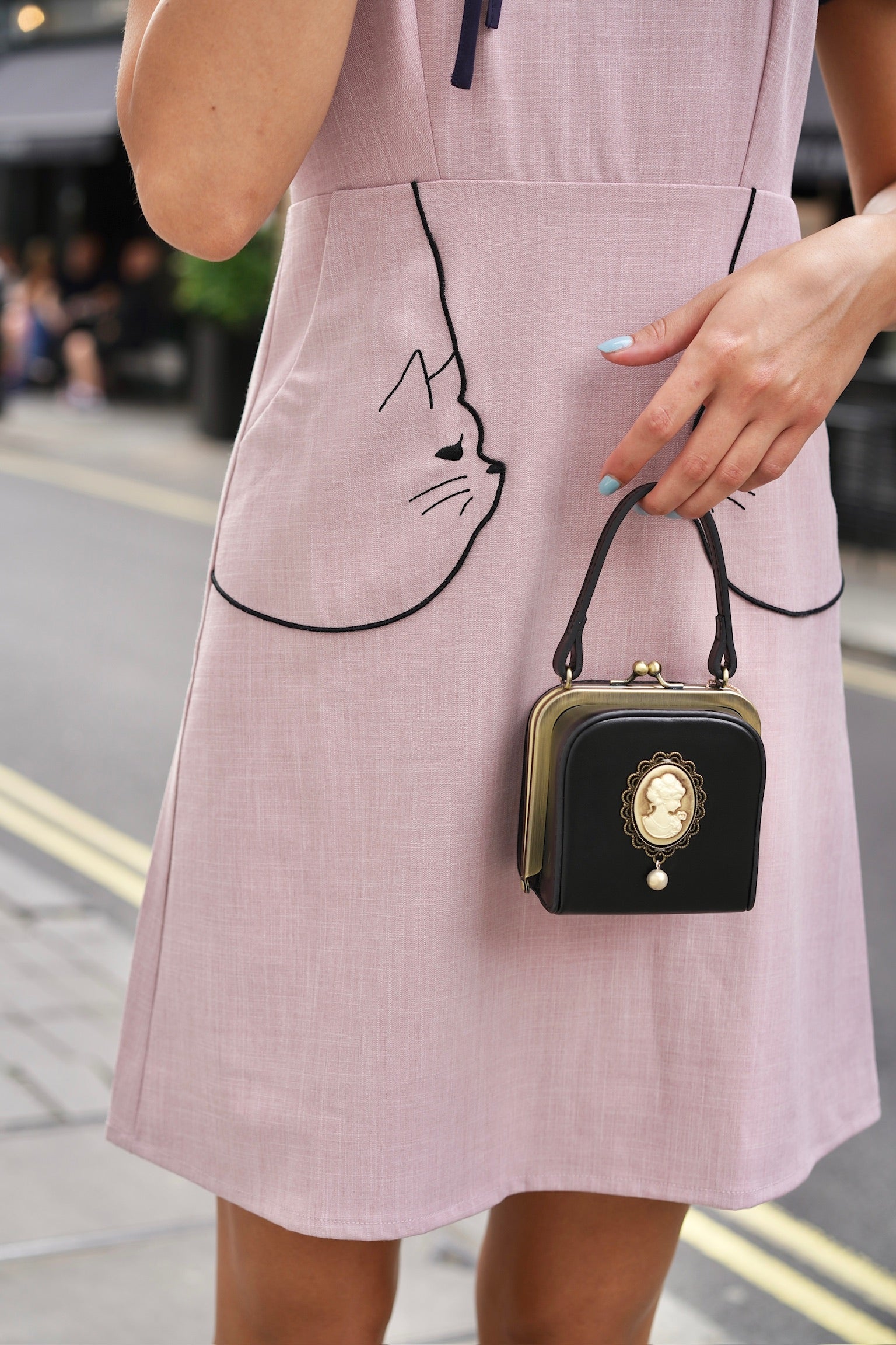 Cameo Mini Clasp Bag