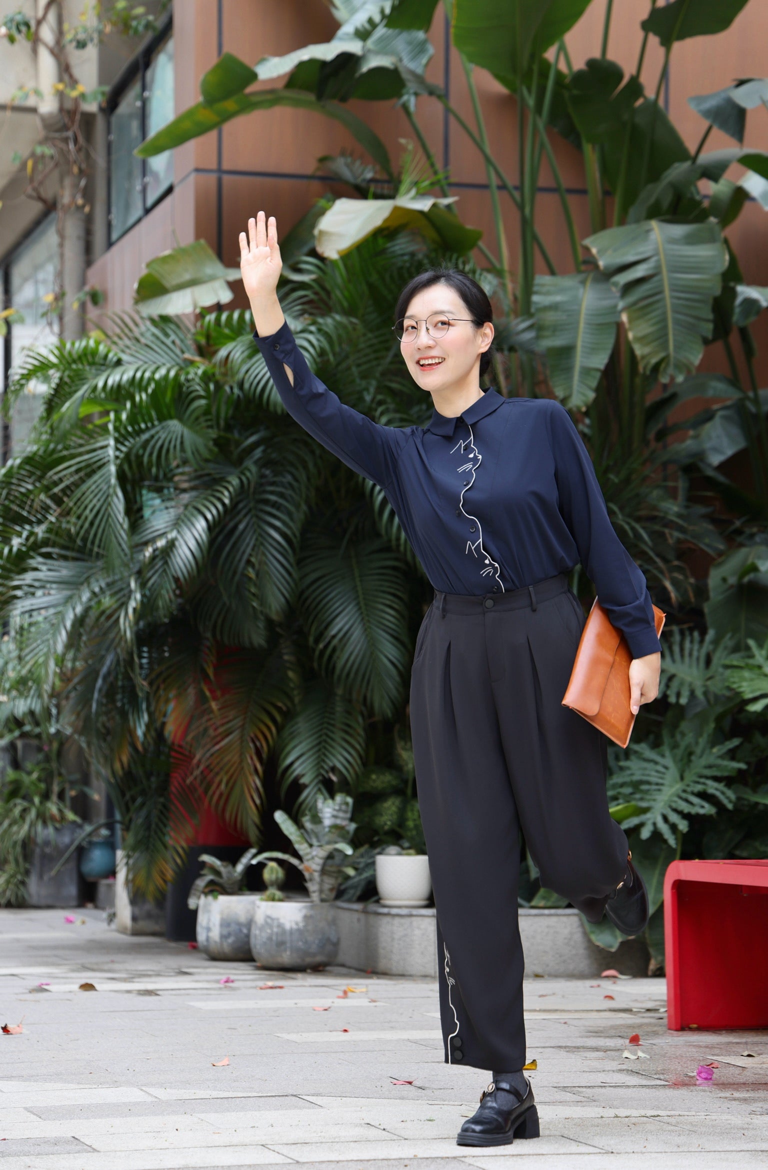 Kitten Anthem Shirt (Navy)