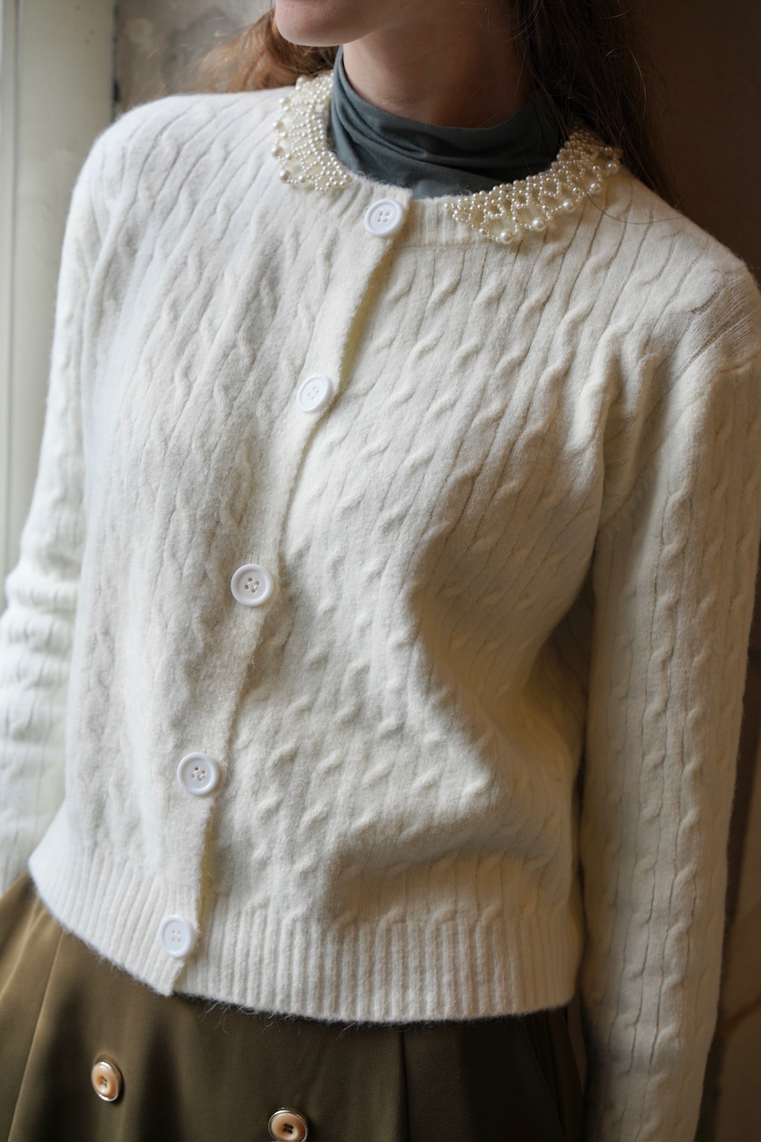 Lady Pearl Cable Cardigan (Cream & Black)