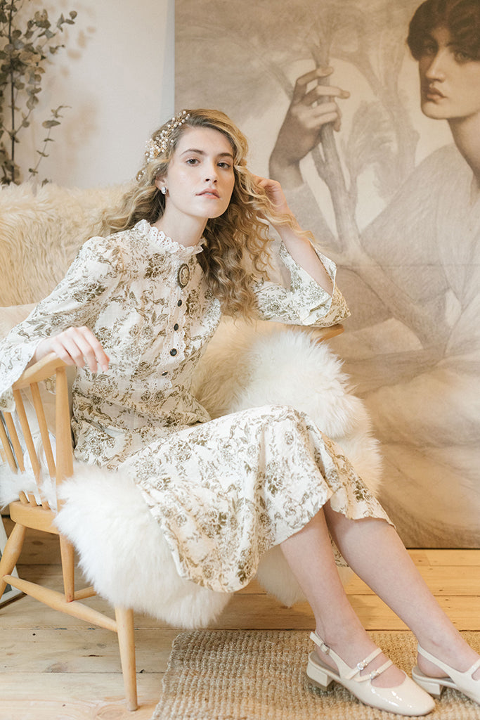 Leila Mary Jane Pumps(White)