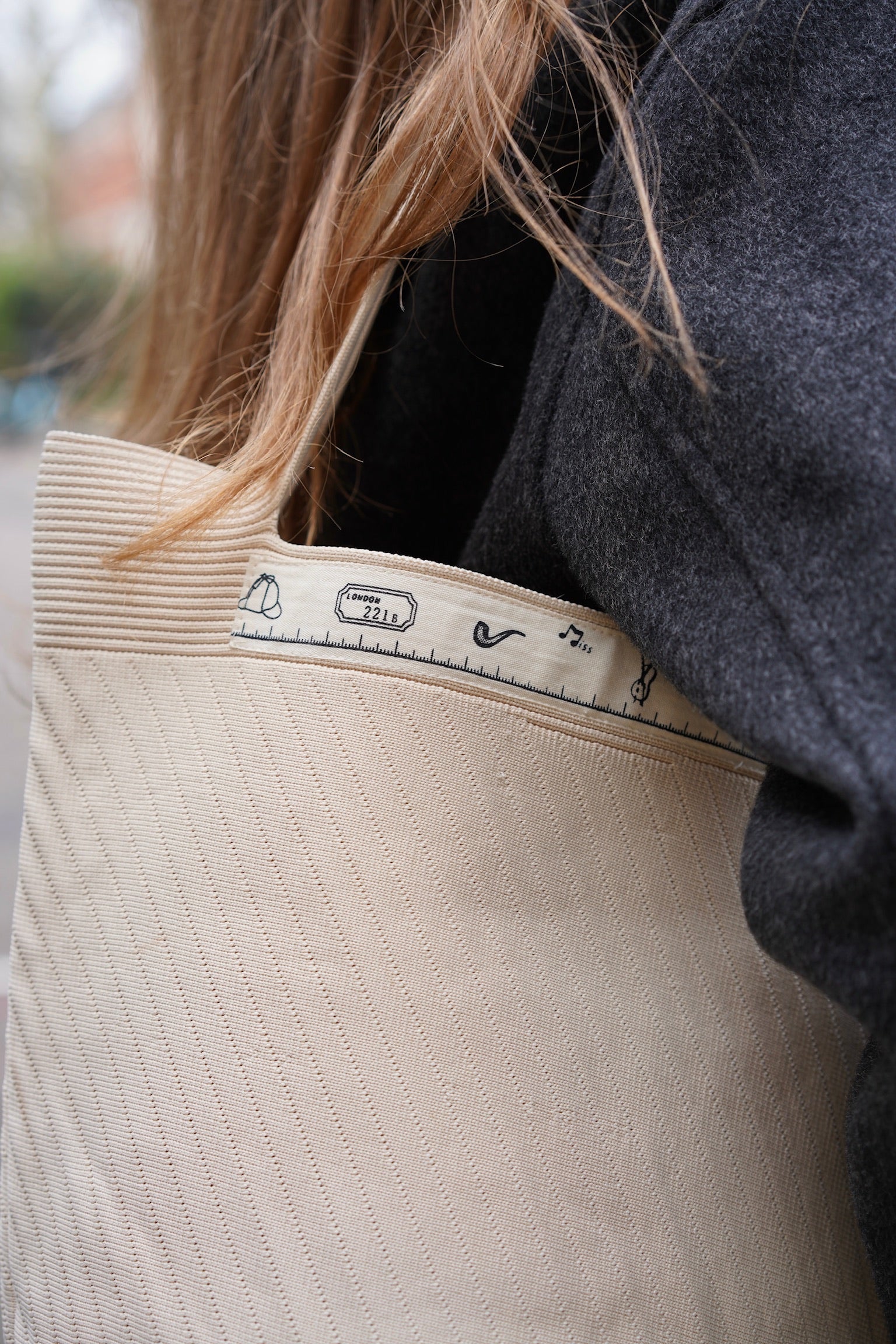 The Clue Tote (Ivory)