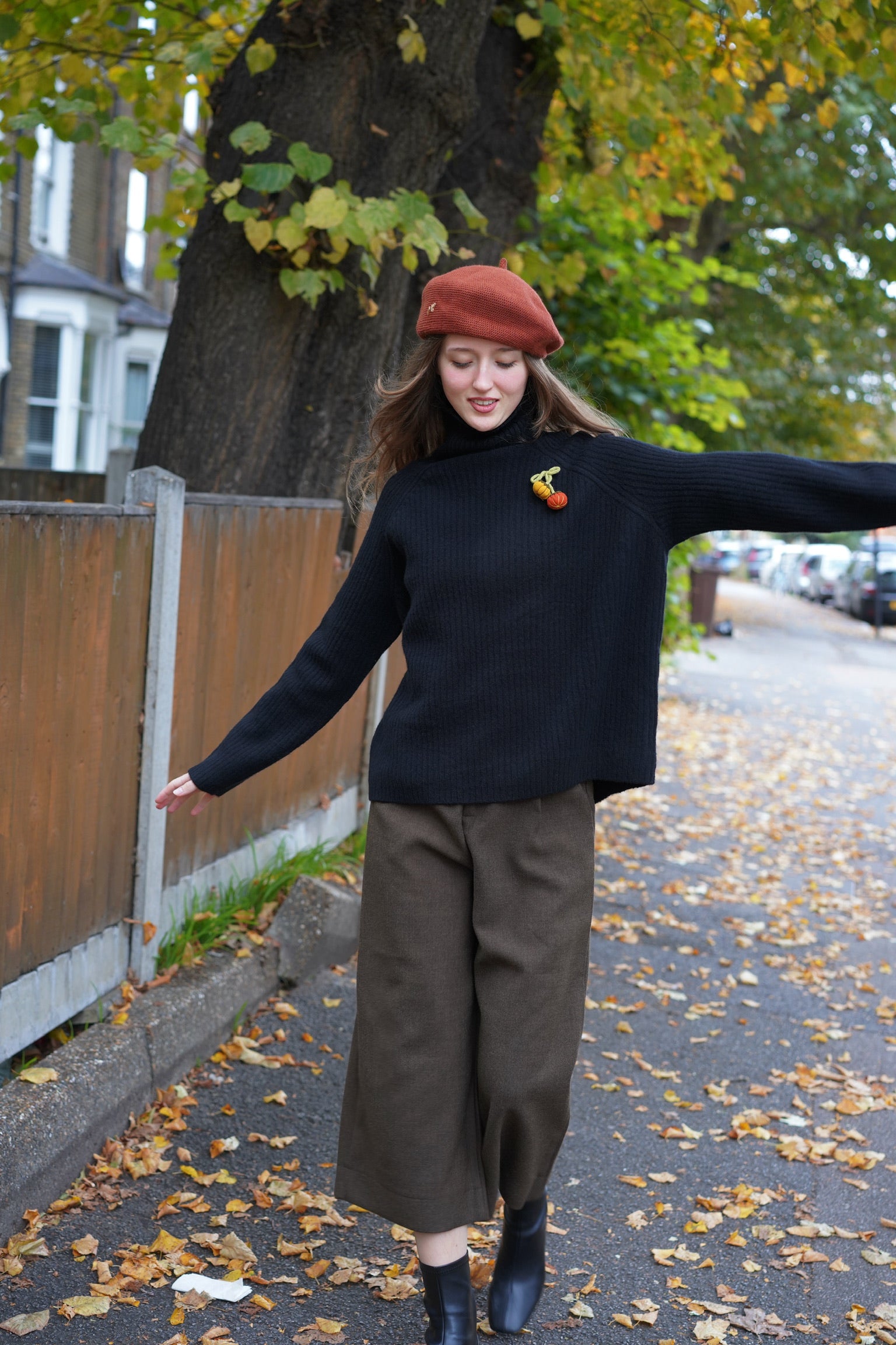 Little Pumpkin Yak Wool Jumper (Black）