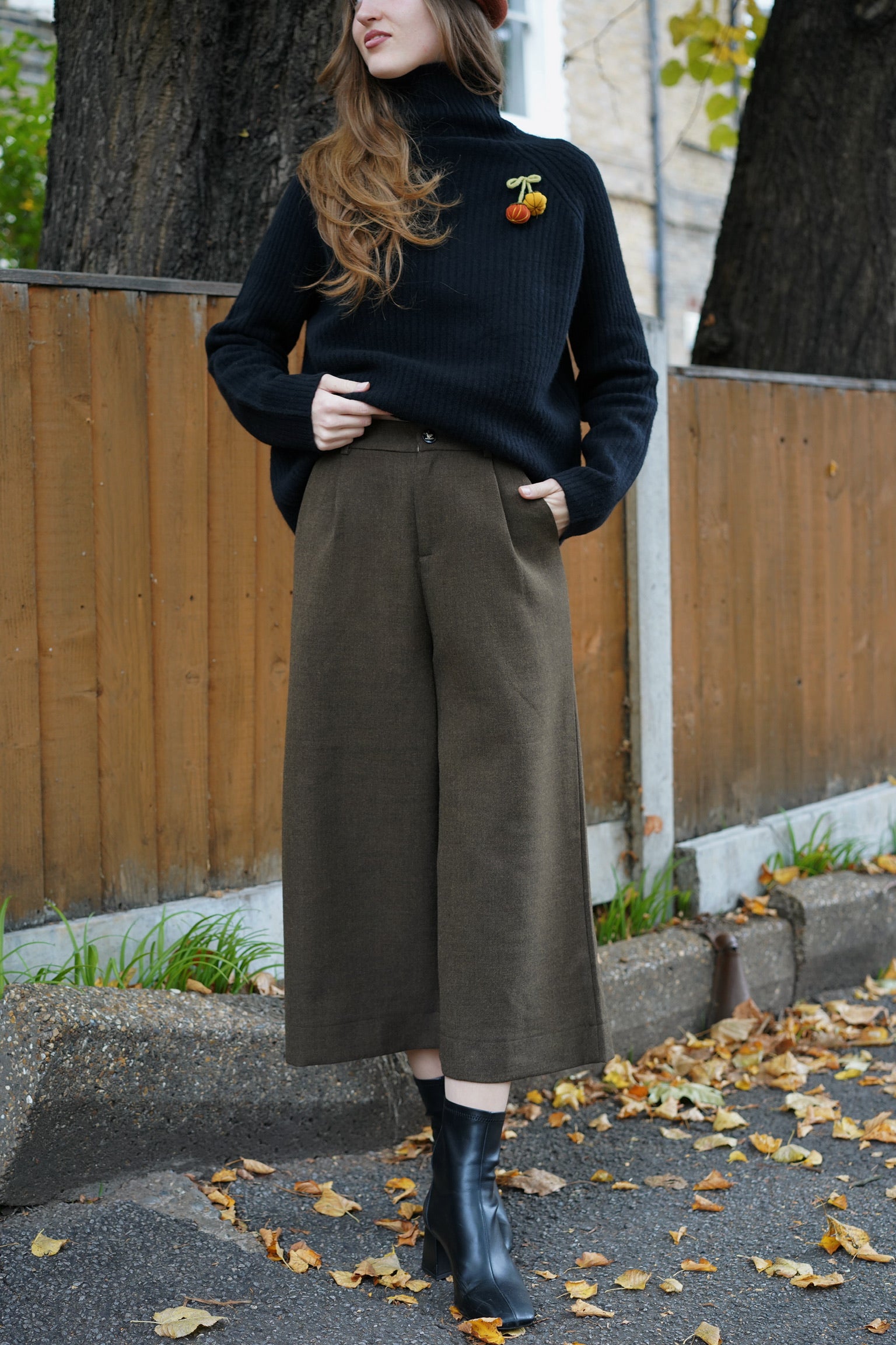 Little Pumpkin Yak Wool Jumper (Black）
