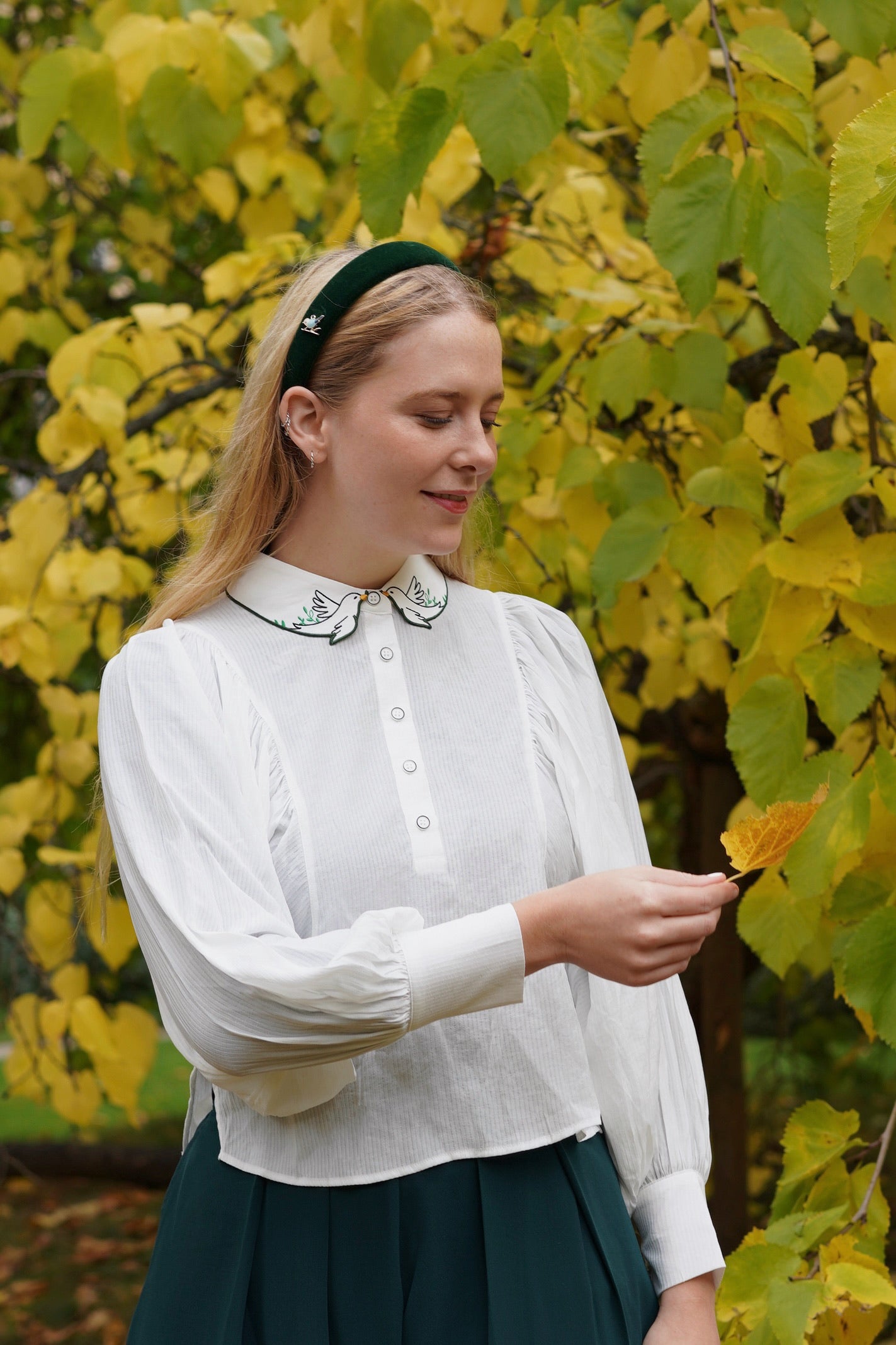 Lucky Songbird Blouse (White）