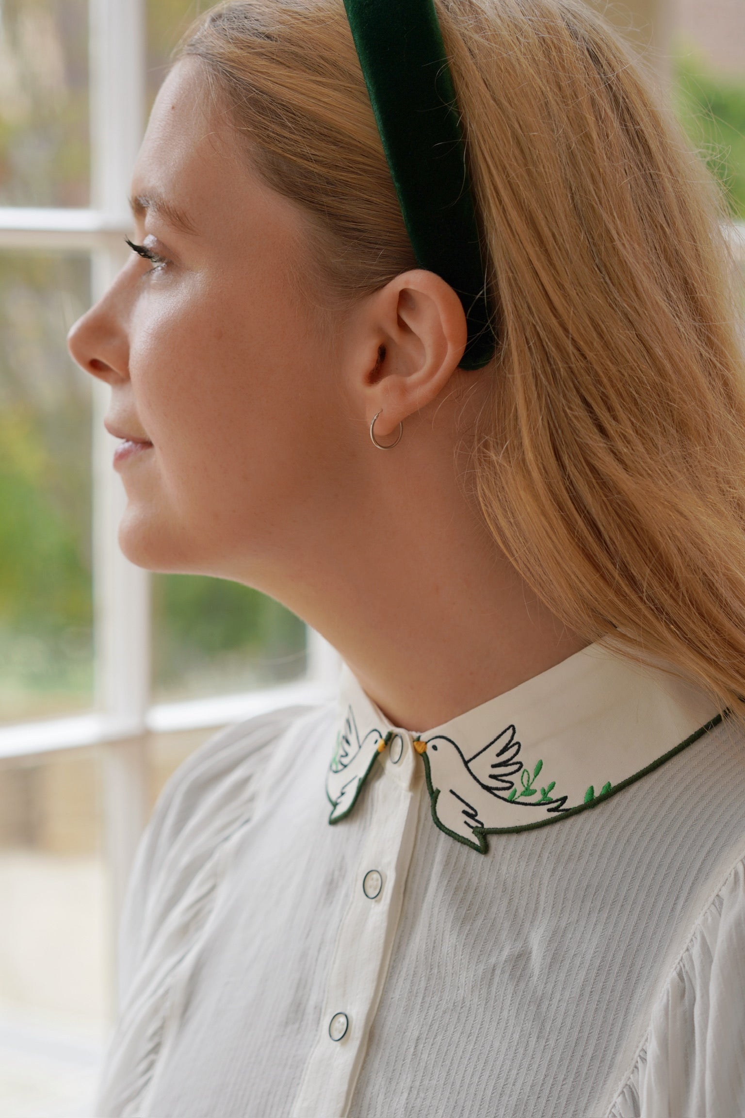 Lucky Songbird Blouse (White）