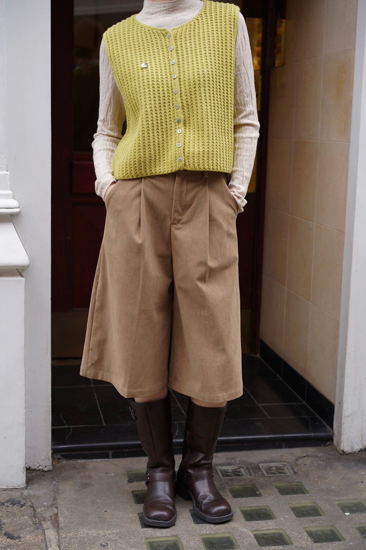Minimal Corduroy Culottes (Camel)