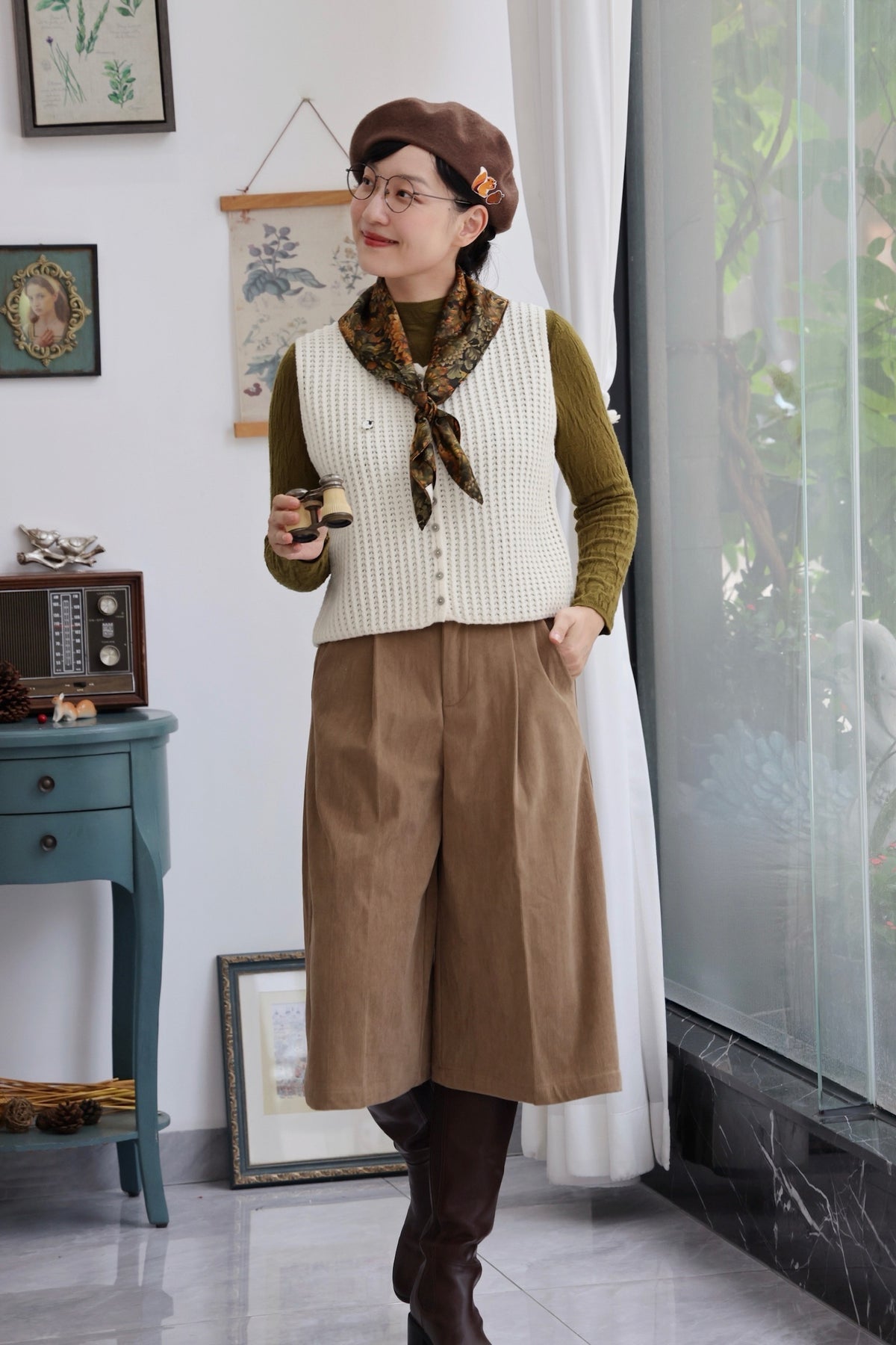 Minimal Corduroy Culottes (Camel)