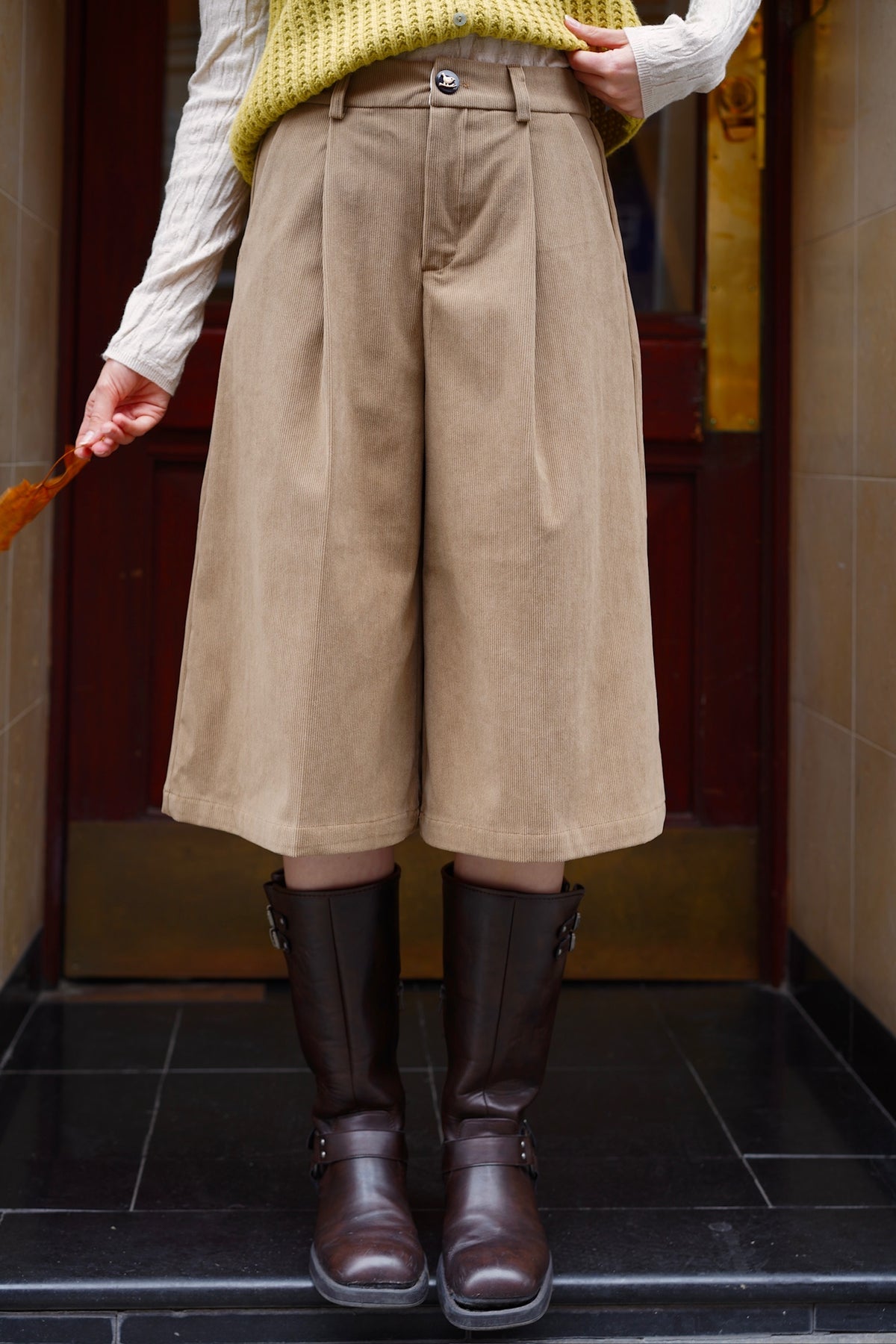 Minimal Corduroy Culottes (Camel)