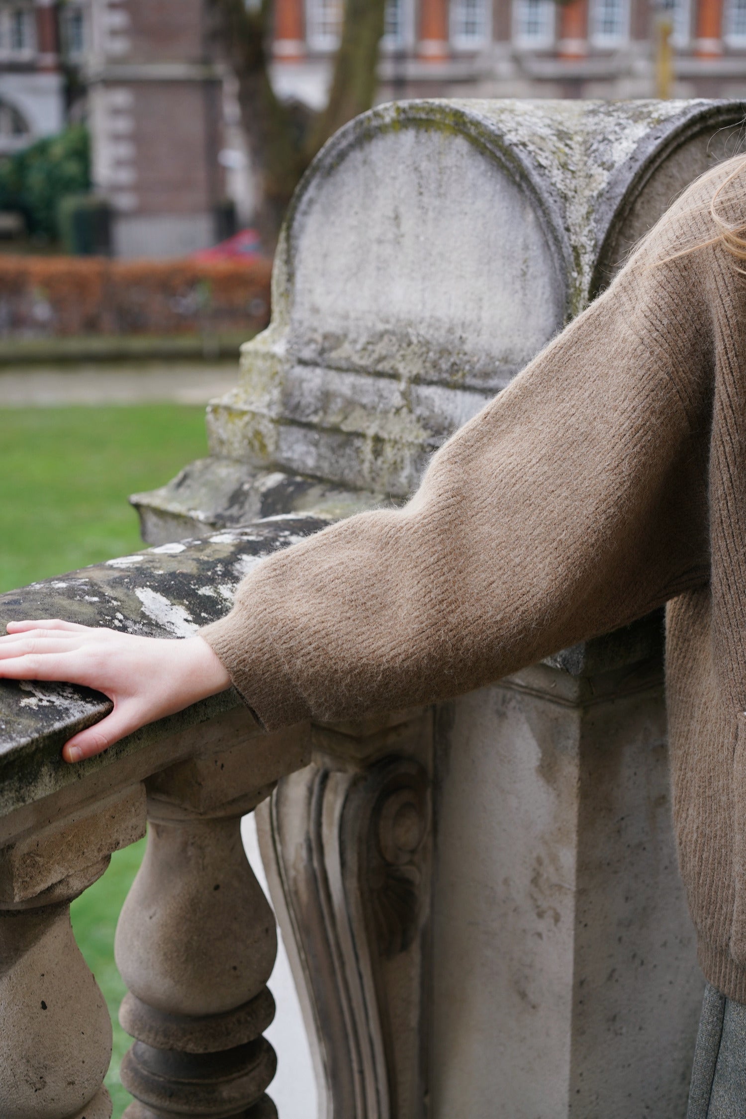 Oversized Kitty Love Cardigan (Earthy Taupe)