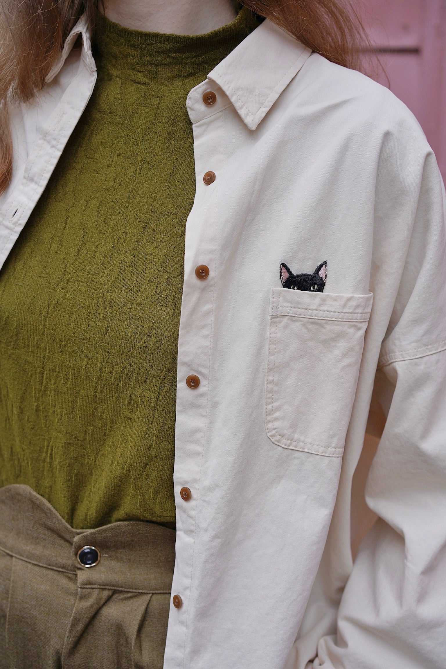 Peek-A-Kitty Relaxed Cotton Shirt (Beige)