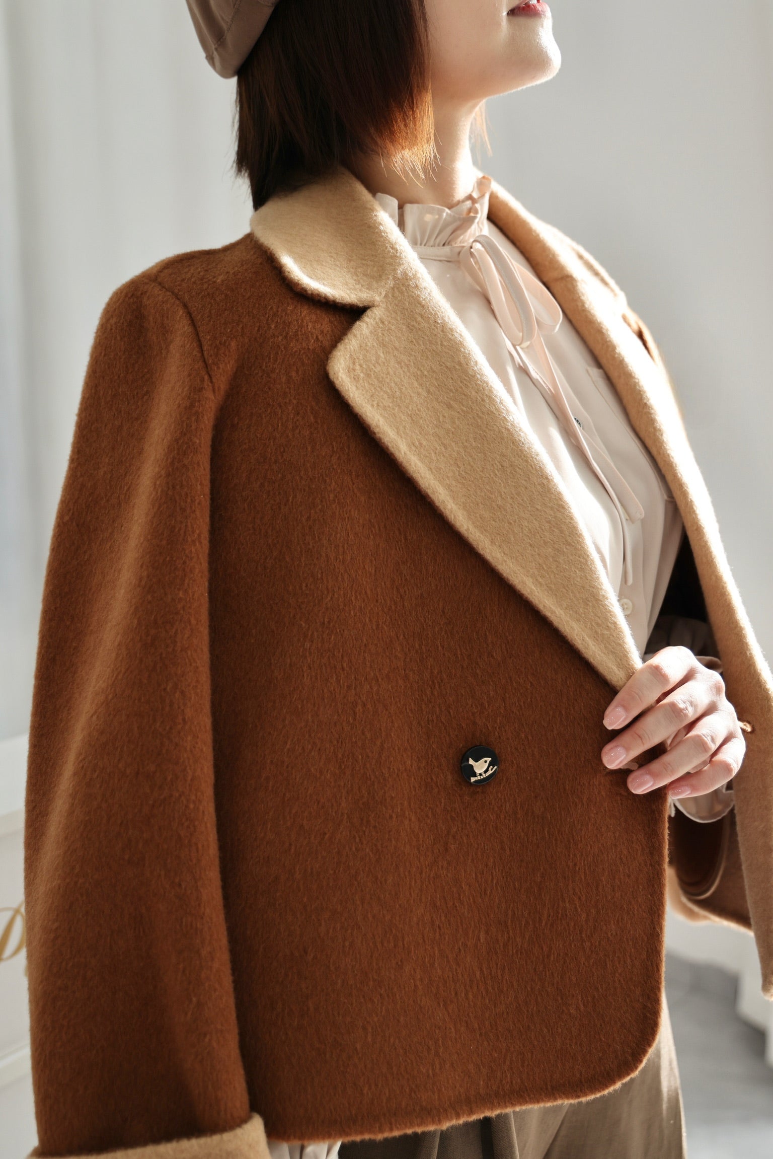 PeekabooCatWoolBlazer_CambridgeBrown_4.jpg