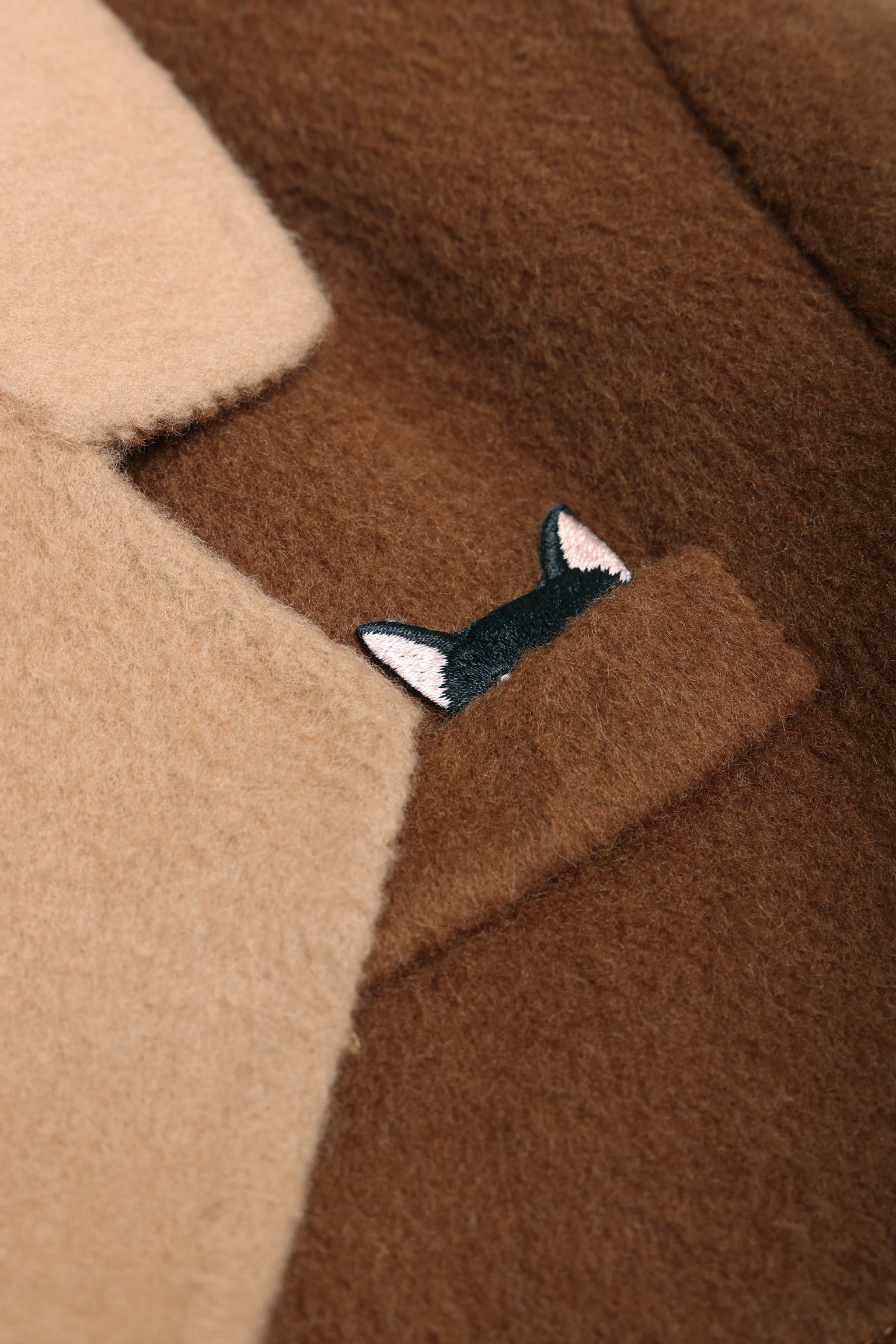 PeekabooCatWoolBlazer_CambridgeBrown_7.jpg