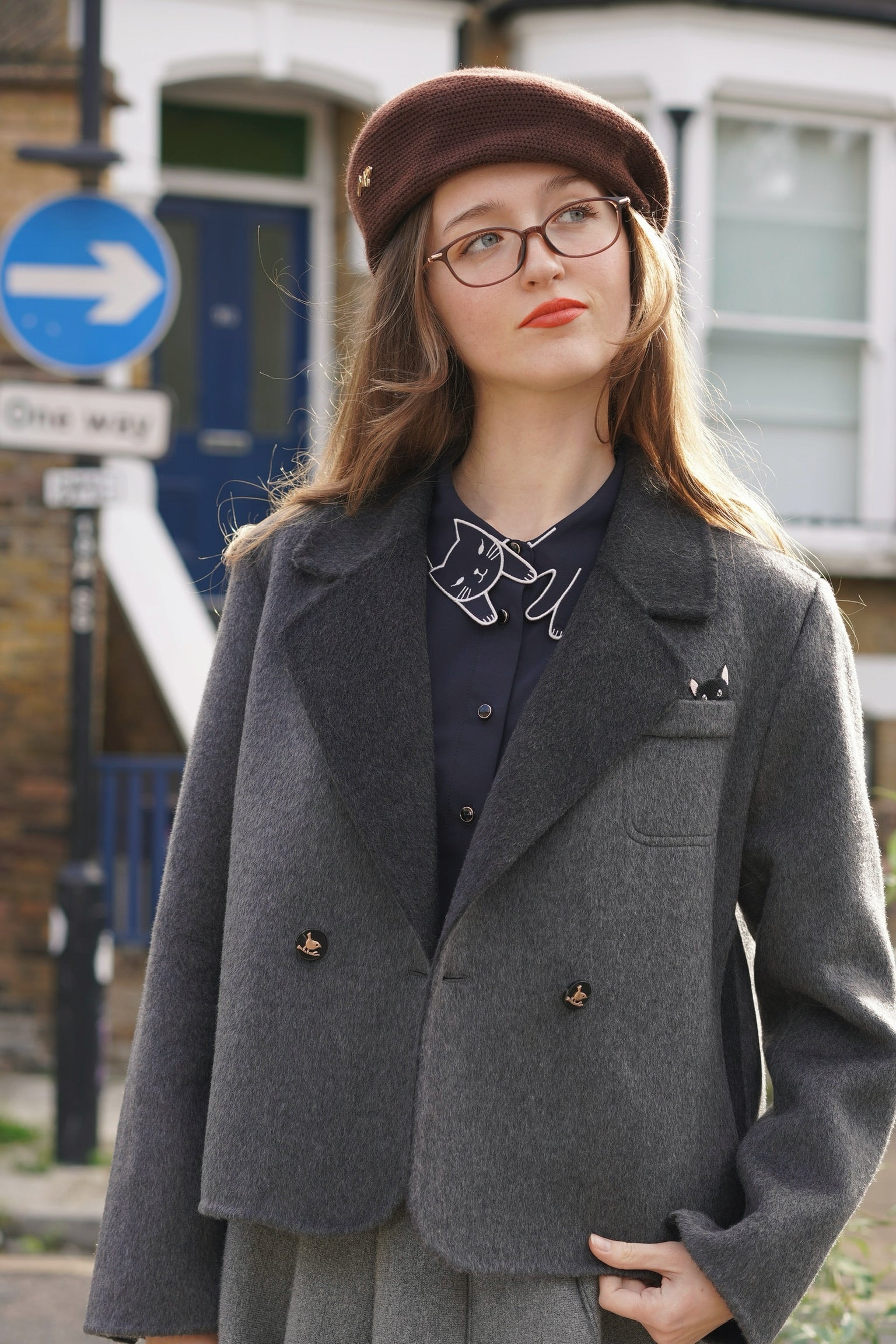 PeekabooCatWoolBlazer_OxfordGrey_LoveCatShirt_Navy_12.jpg