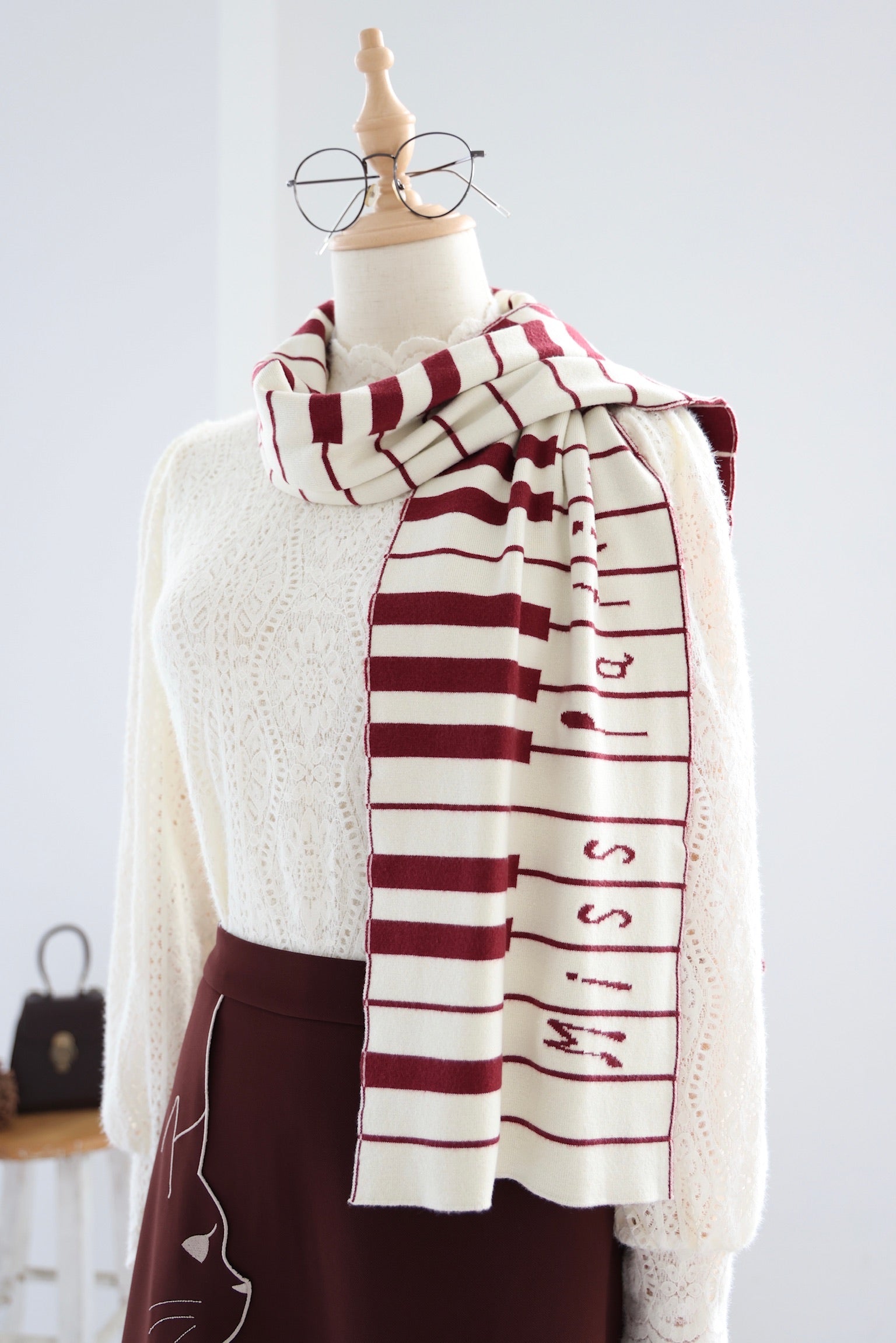 Piano Scale Scarf (Wine)