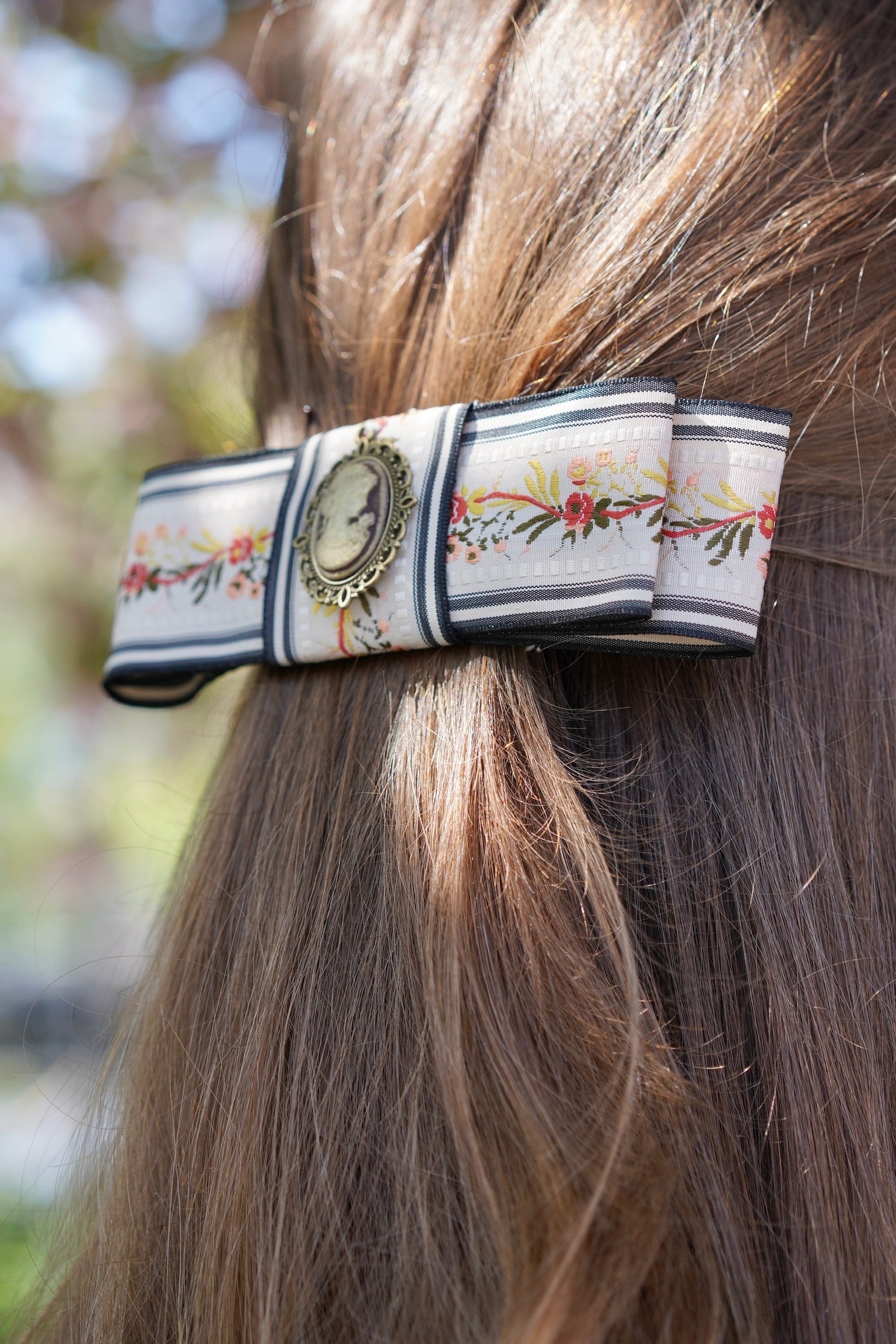 Regency  Handmade Cameo Bow Clip