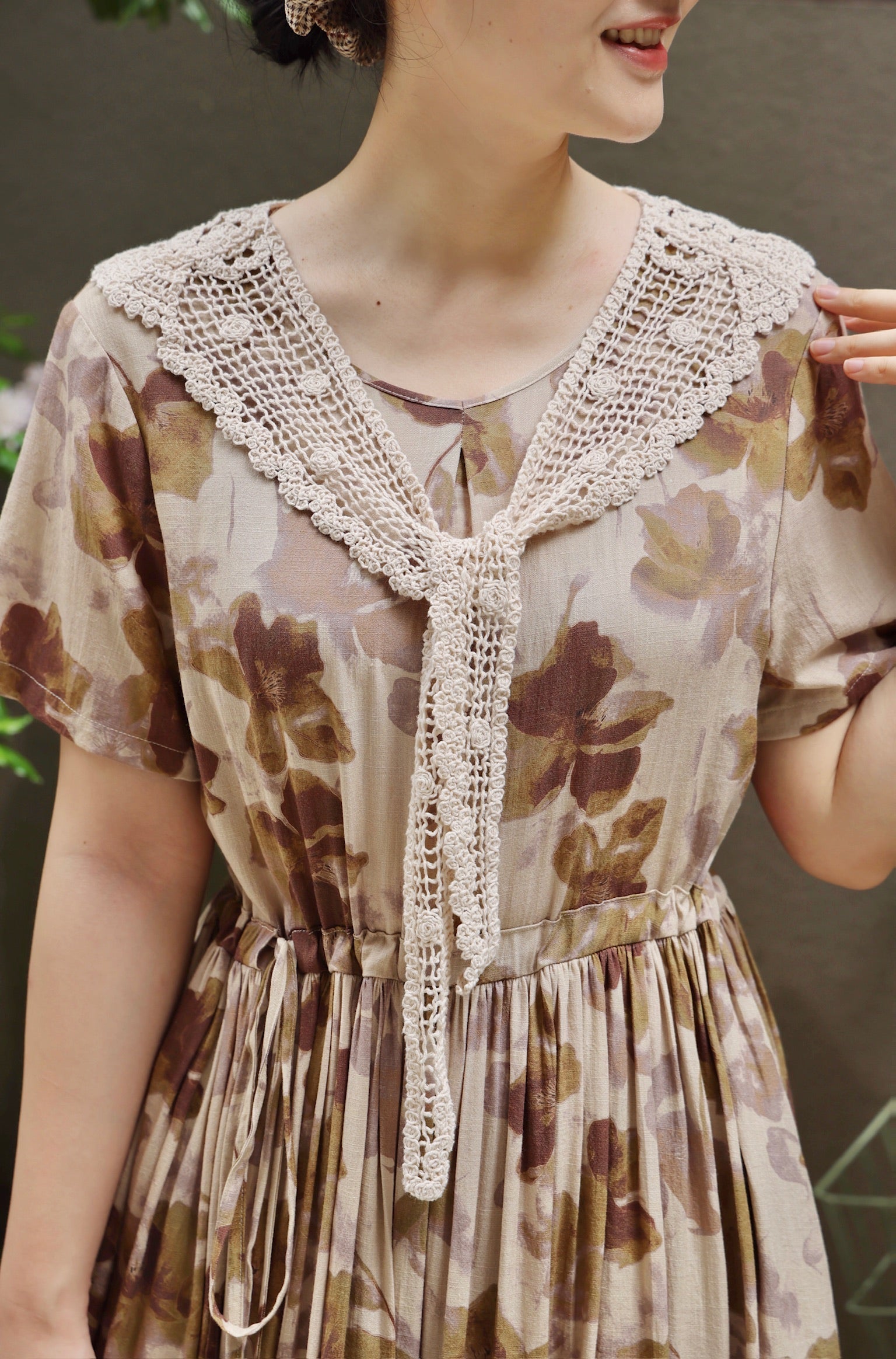 Royal Forest Cottage Dress (Faded Anemone)