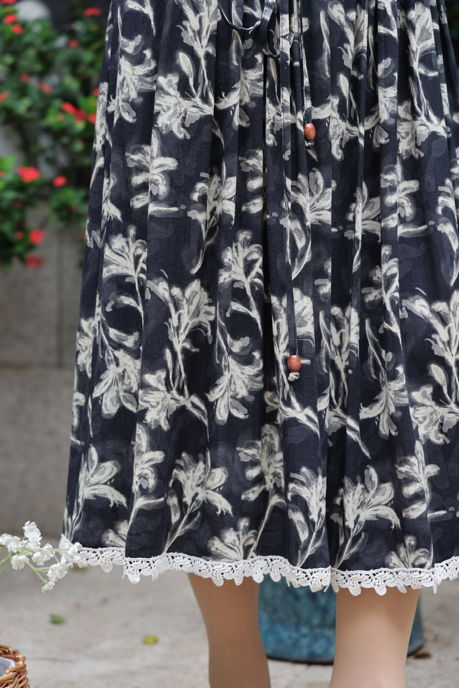 Royal Forest Cottage Dress (Moonlit Lily)