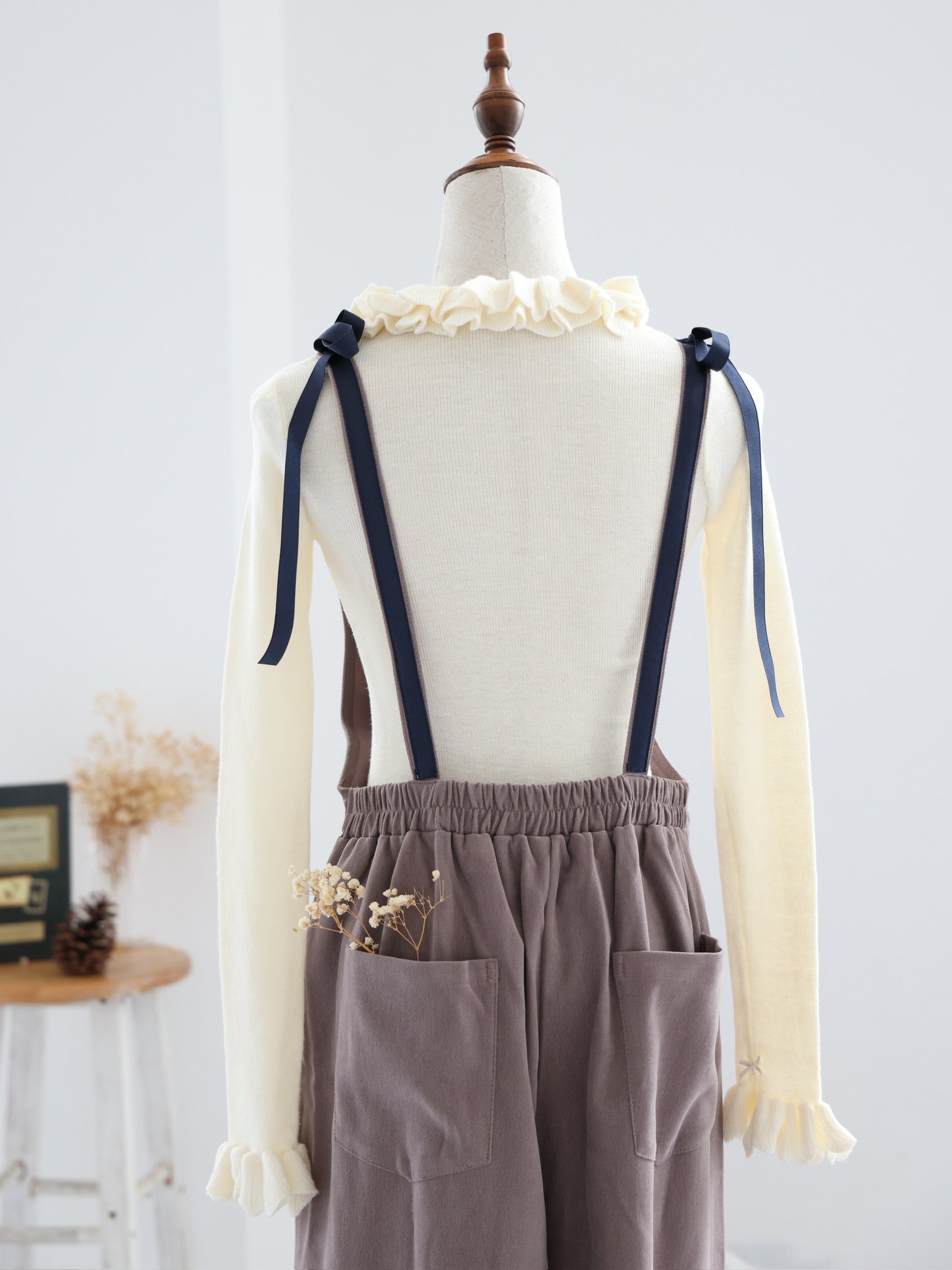 Mod Ruffle Knit Top (Cream)