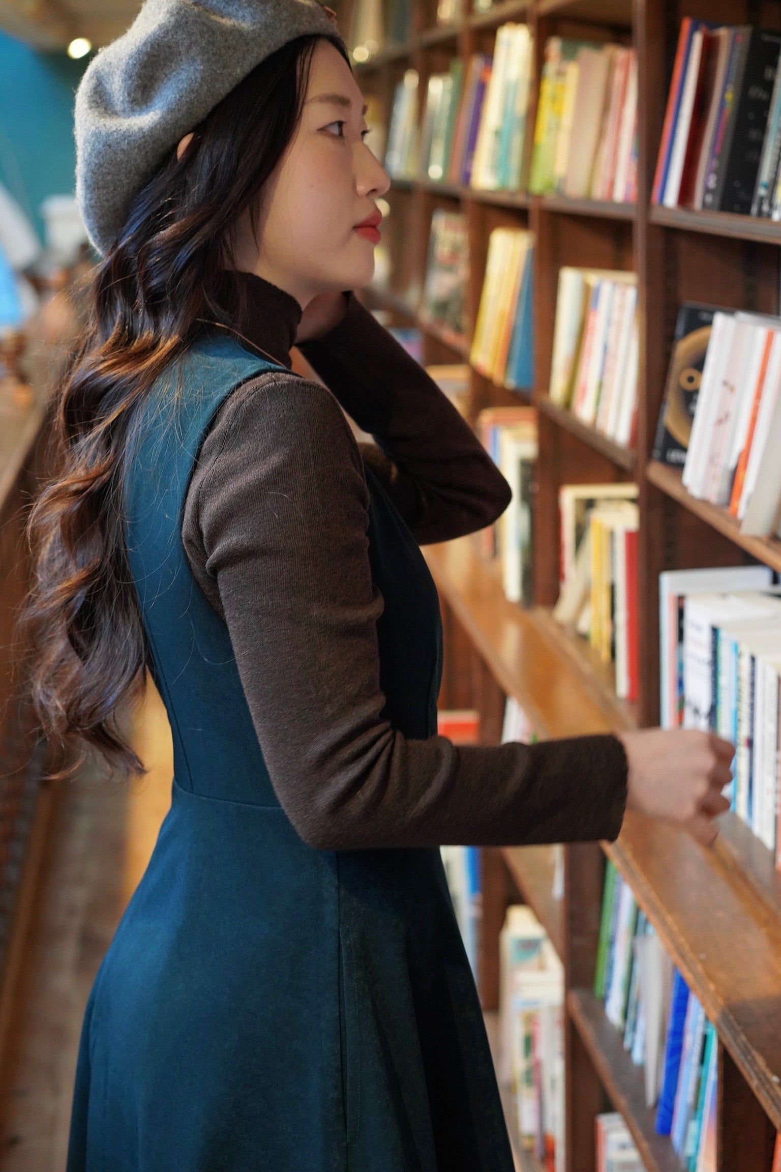 Sleek Kitty Pinafore (Emerald Green)